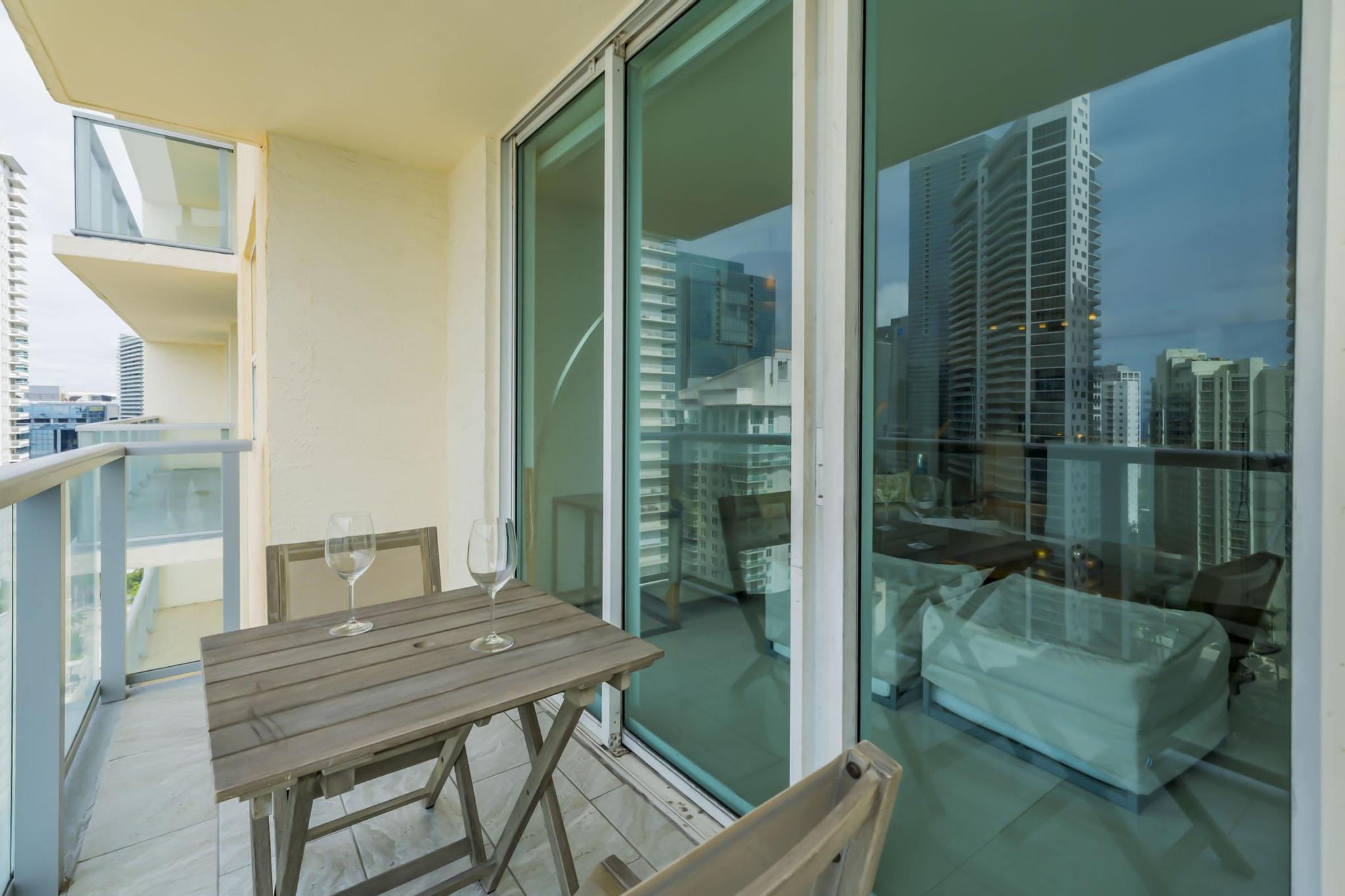 1155 BRICKELL BAY #2509, Miami FL 33131