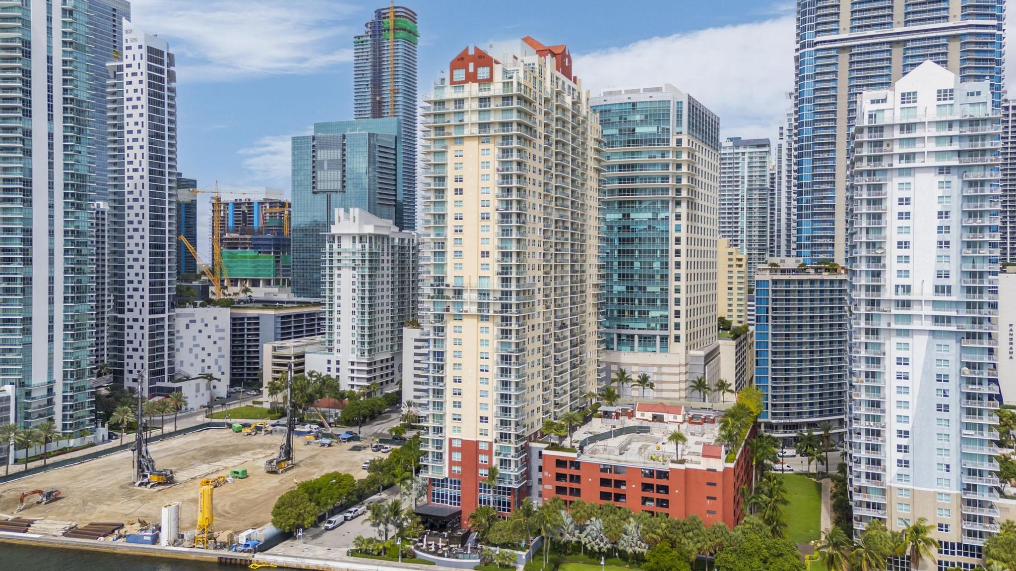 1155 BRICKELL BAY #2509, Miami FL 33131