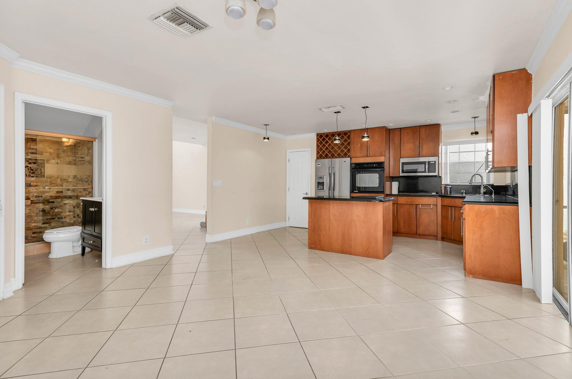 5486 NW 44TH, Coconut Creek FL 33073