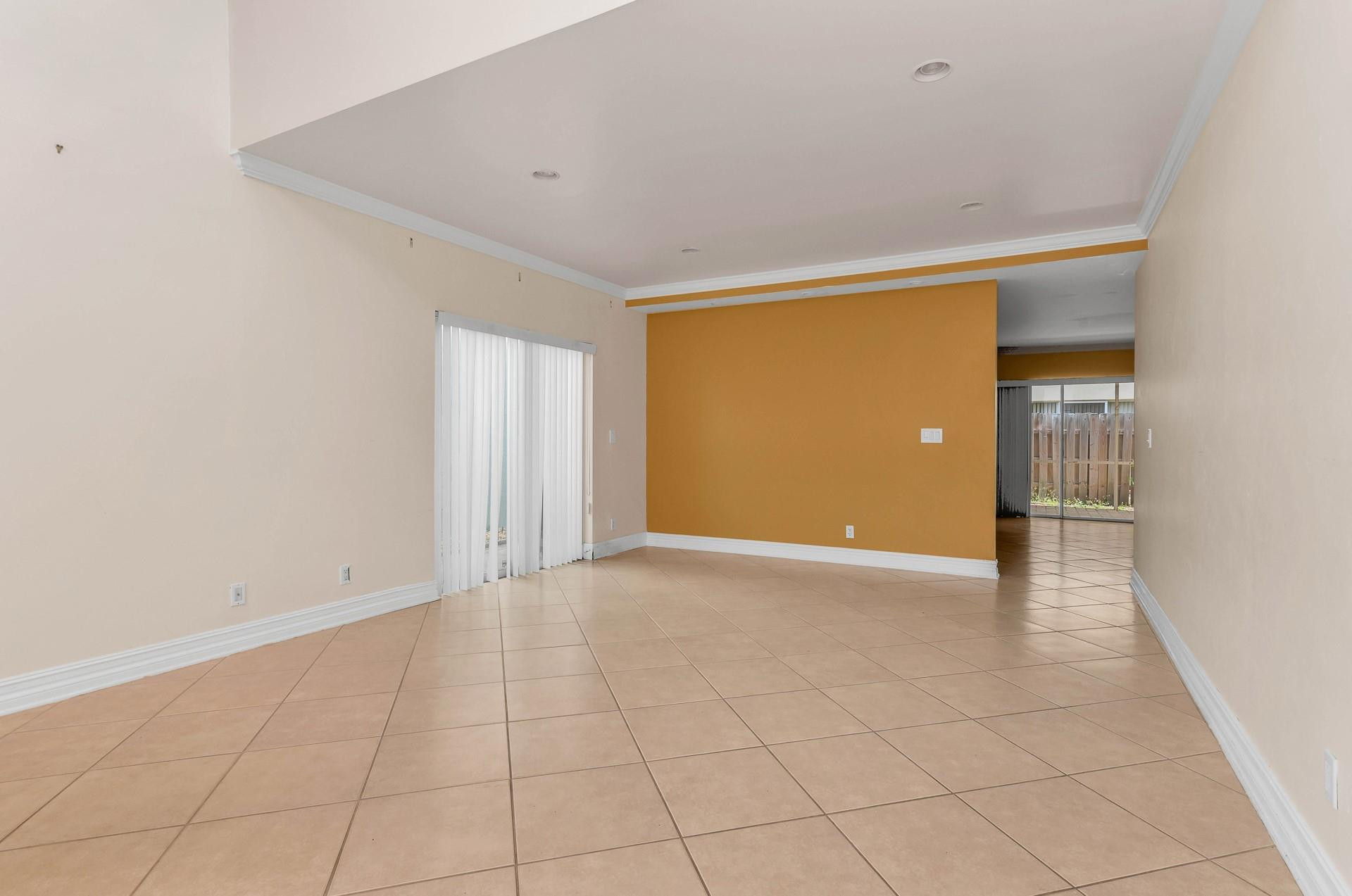 5486 NW 44TH, Coconut Creek FL 33073