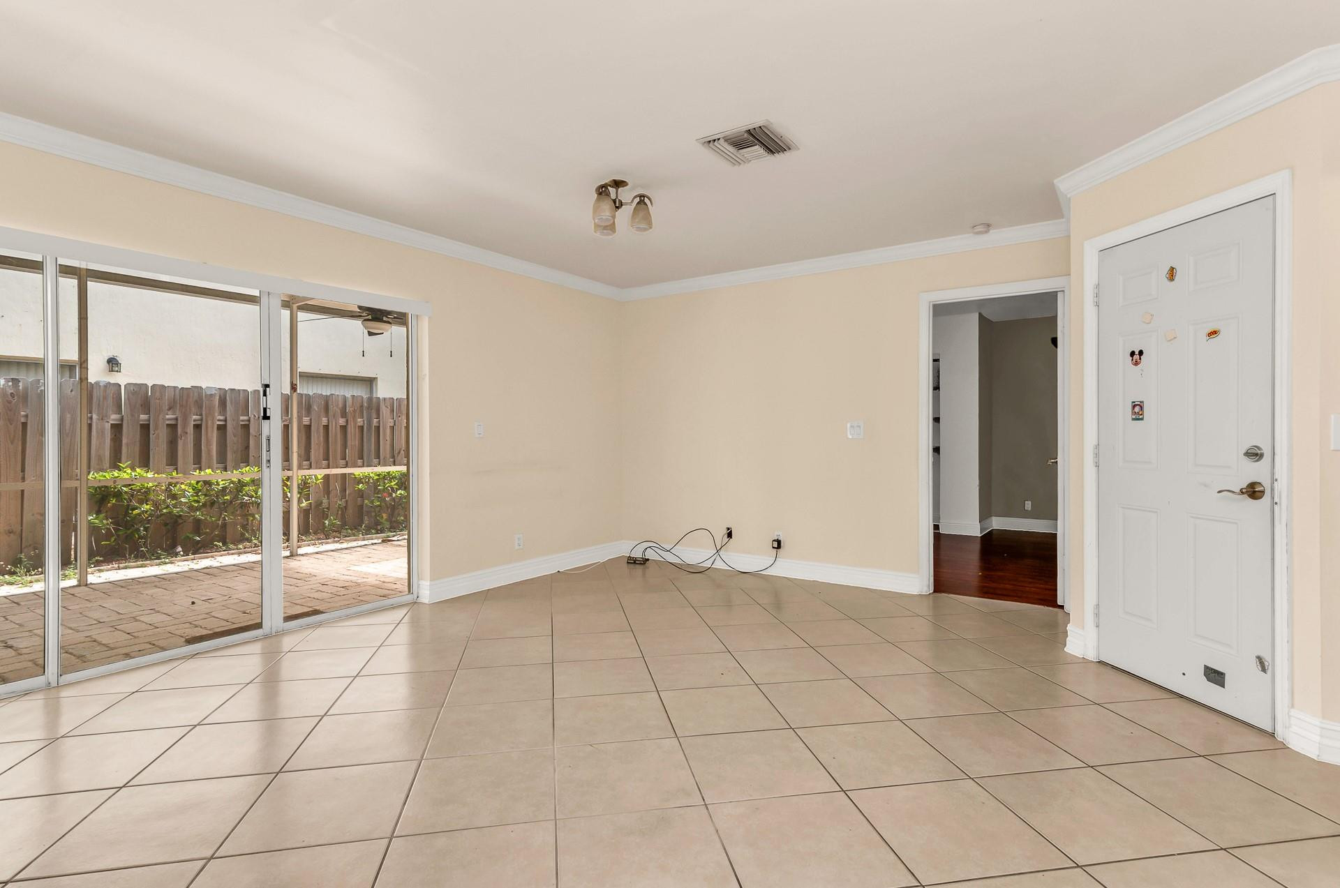 5486 NW 44TH, Coconut Creek FL 33073