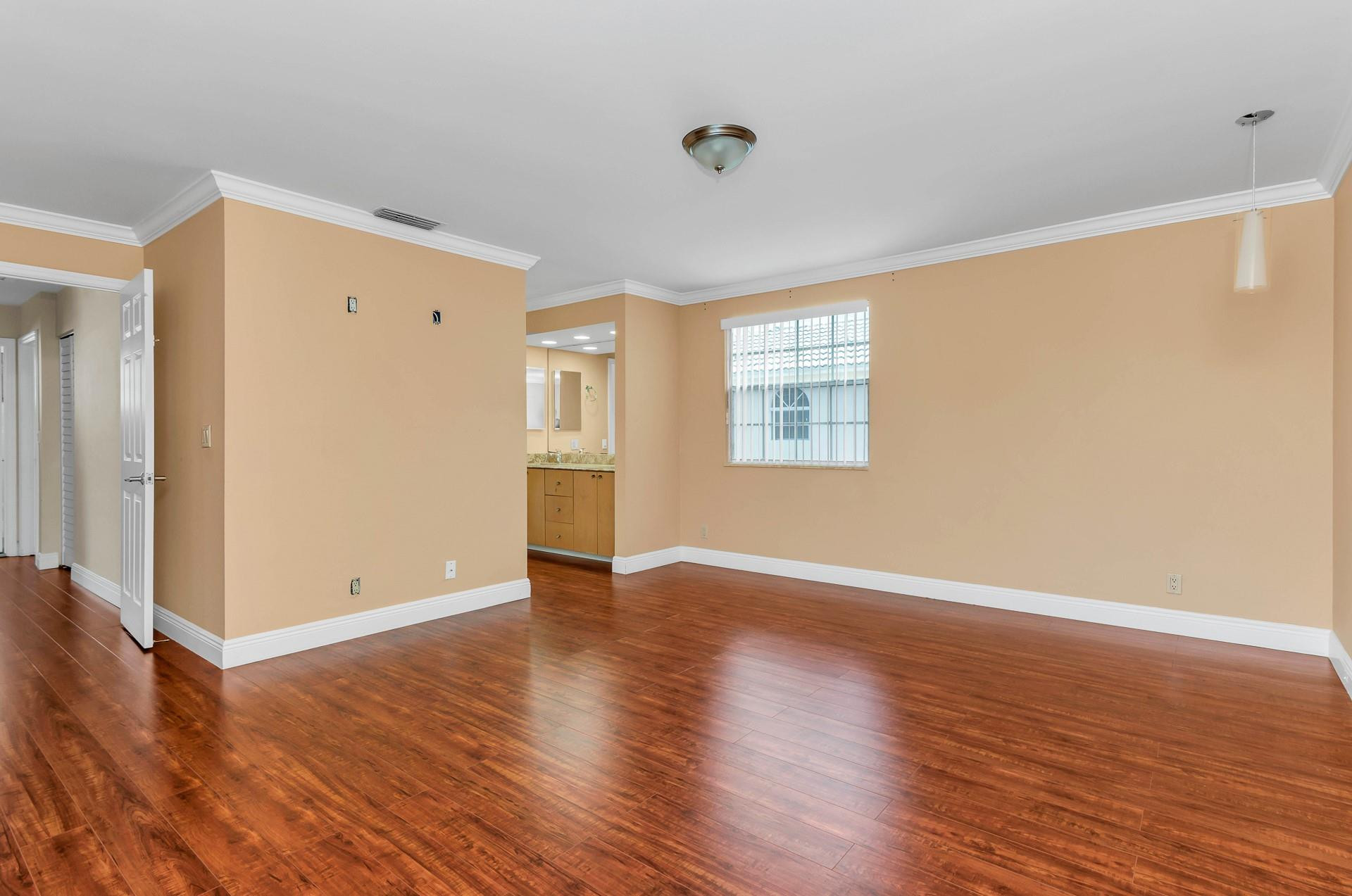 5486 NW 44TH, Coconut Creek FL 33073