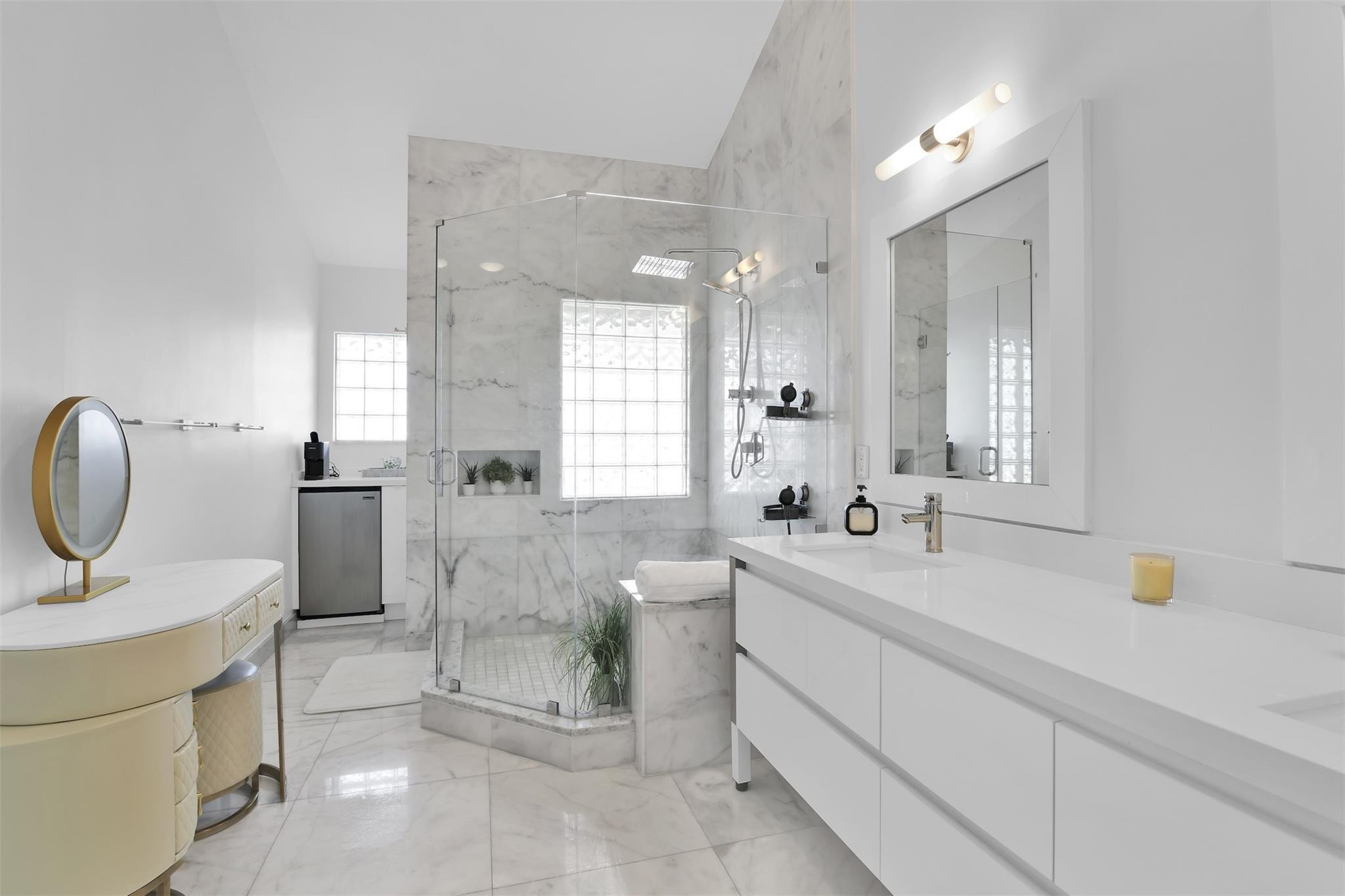 1035 Boca Cove, Highland Beach FL 33487