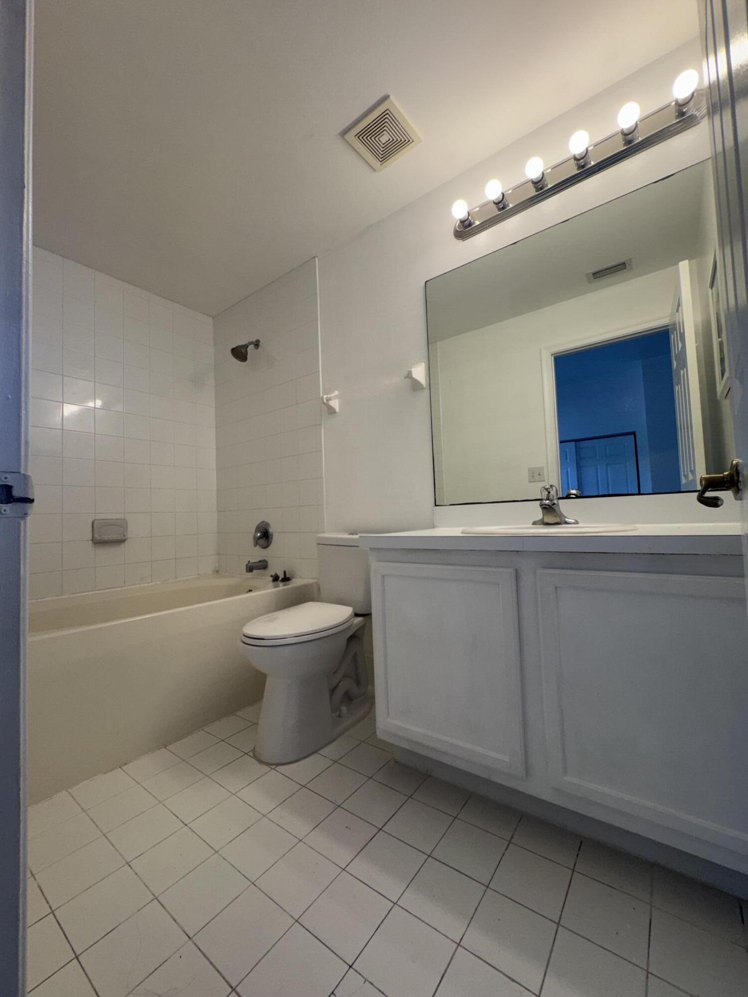 1161 Colonial Palms, West Palm Beach FL 33406