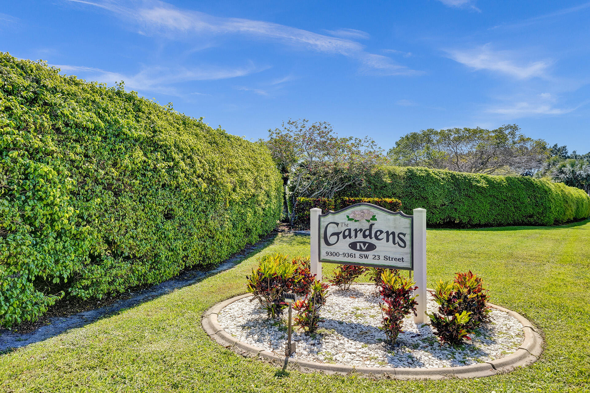 9361 SW 23RD #3203, Davie FL 33324