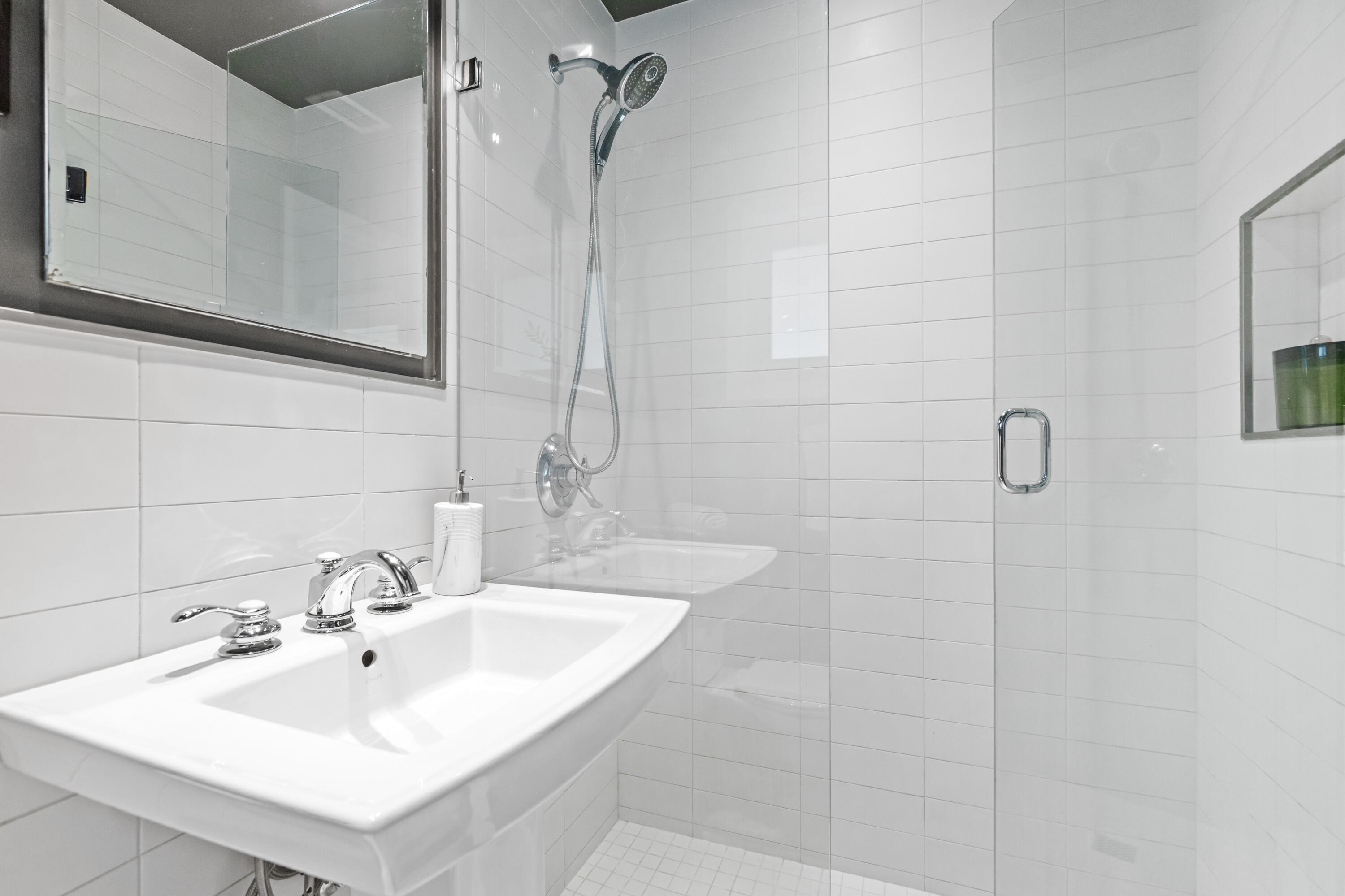 615 NE 10TH #101B, Fort Lauderdale FL 33304