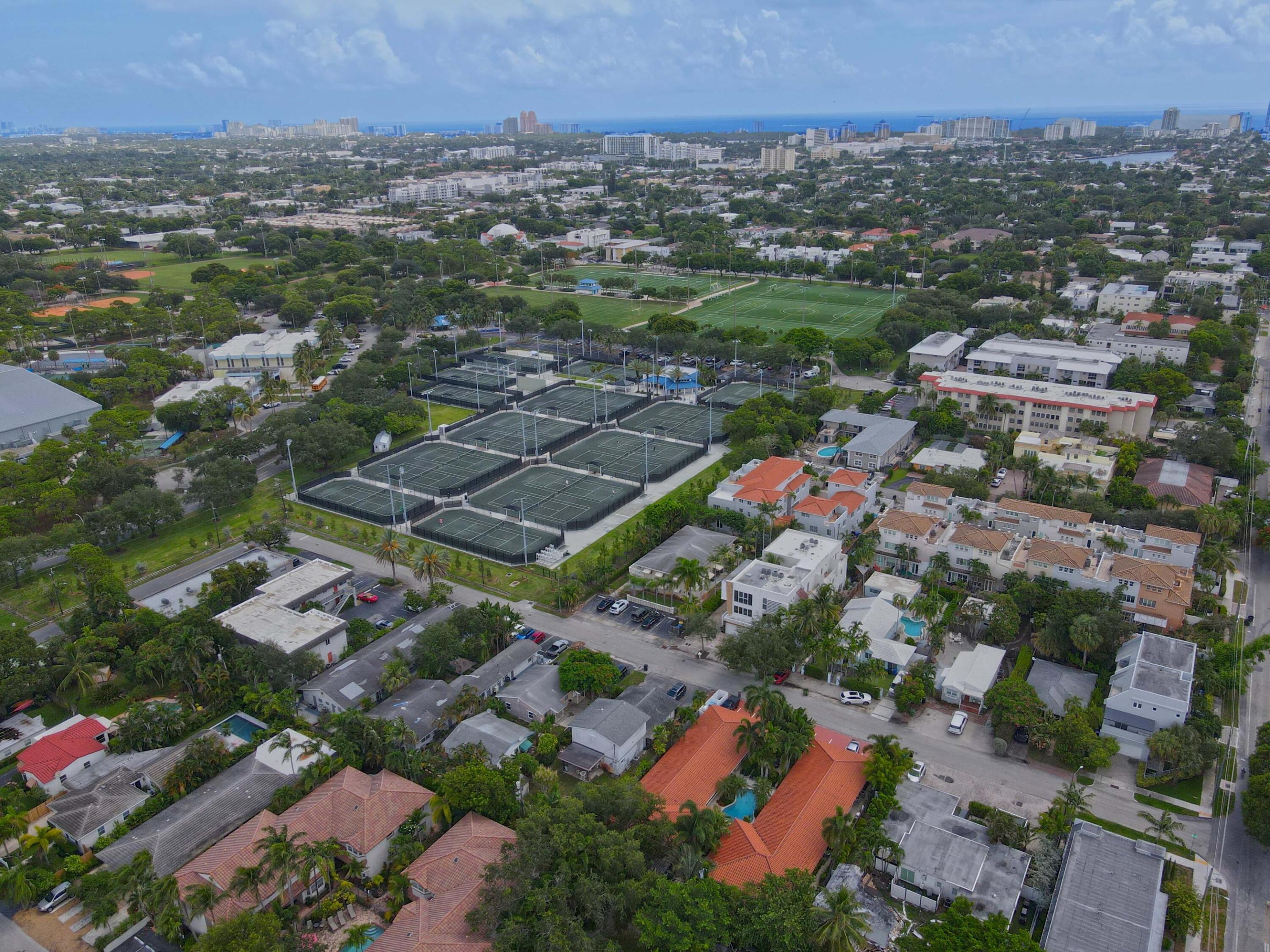 615 NE 10TH #101B, Fort Lauderdale FL 33304
