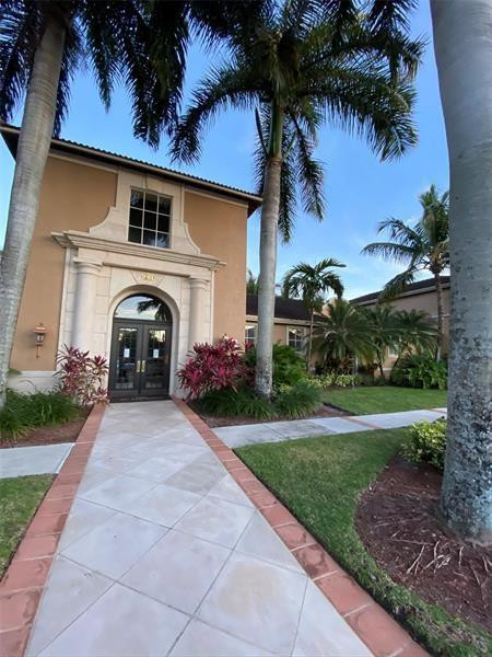 8020 N NOB HILL #206, Tamarac FL 33321