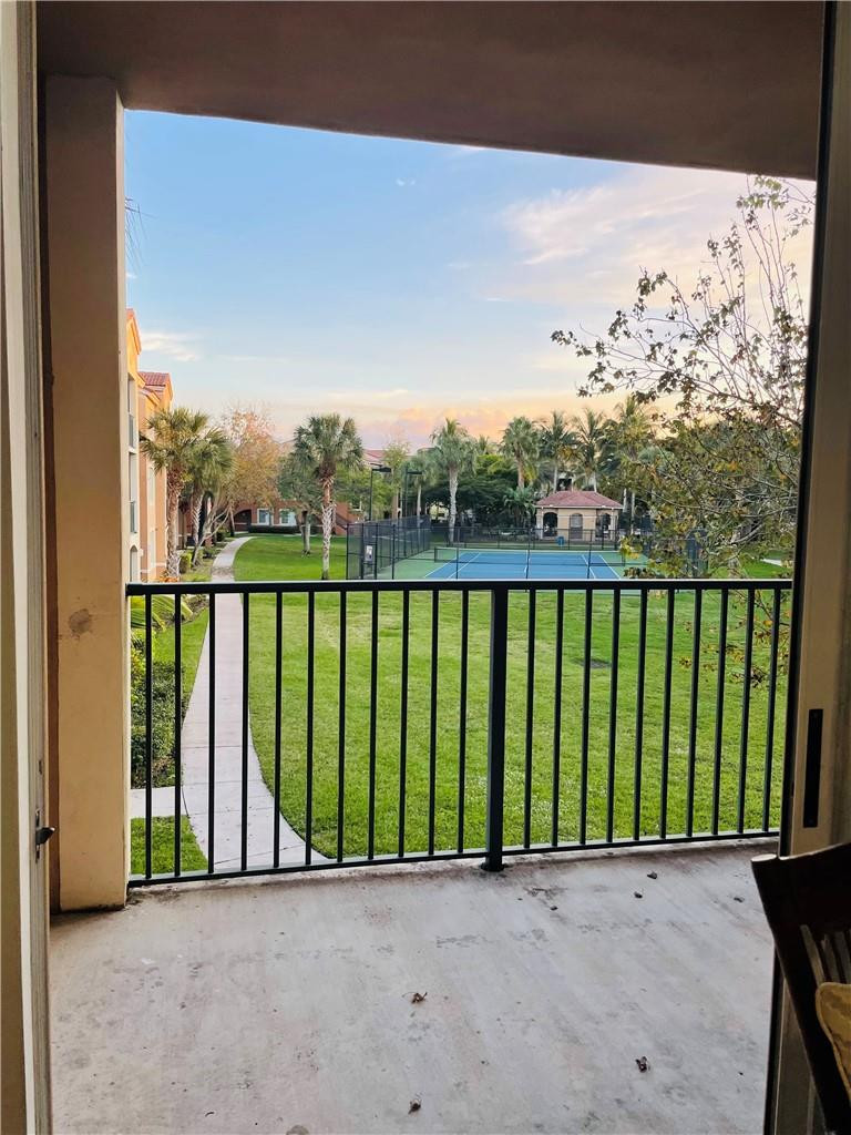 8020 N NOB HILL #206, Tamarac FL 33321