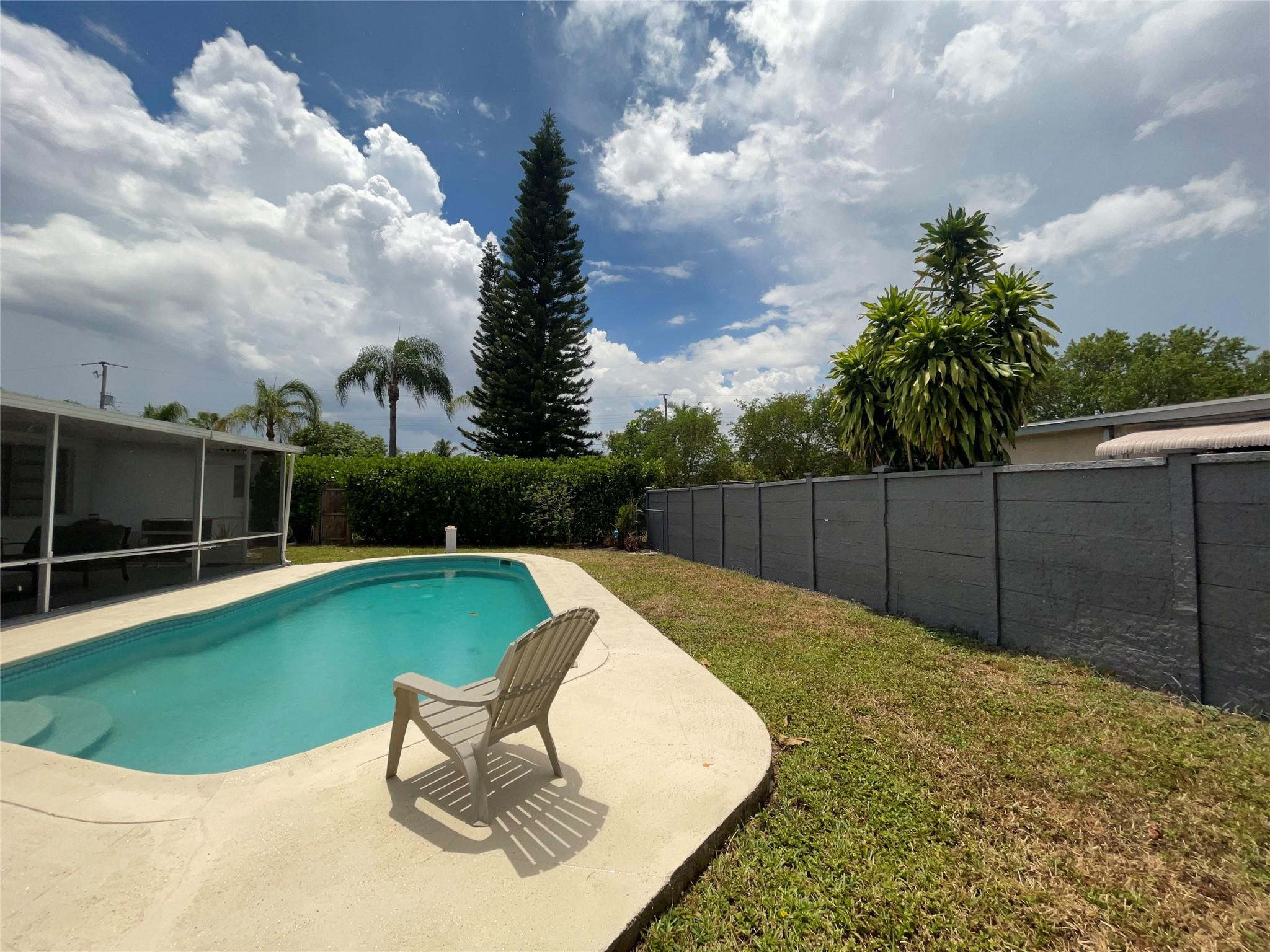 5813 NW 18TH, Margate FL 33063
