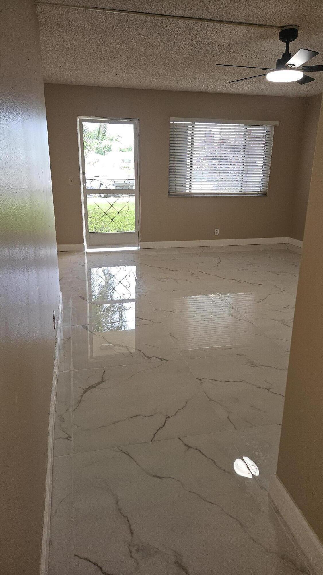 300 VILLAGE GREEN #114, Palm Springs FL 33461