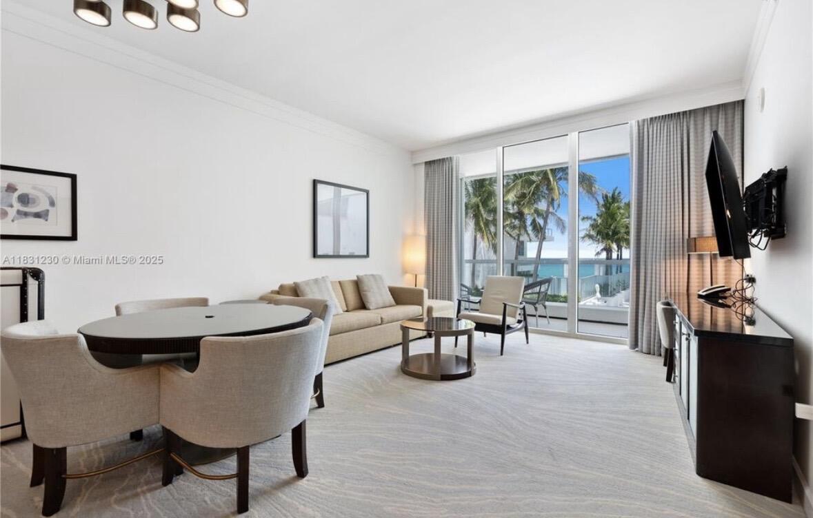 4391 Collins #623, Miami Beach FL 33140