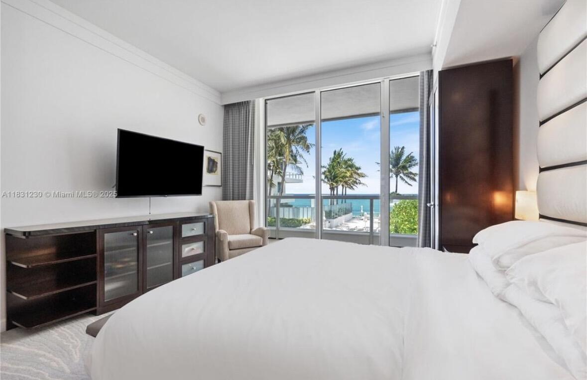 4391 Collins #623, Miami Beach FL 33140