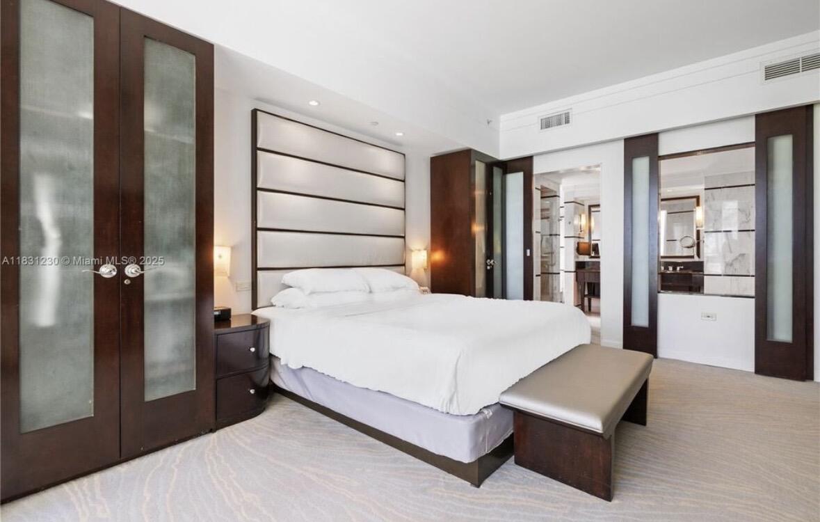 4391 Collins #623, Miami Beach FL 33140