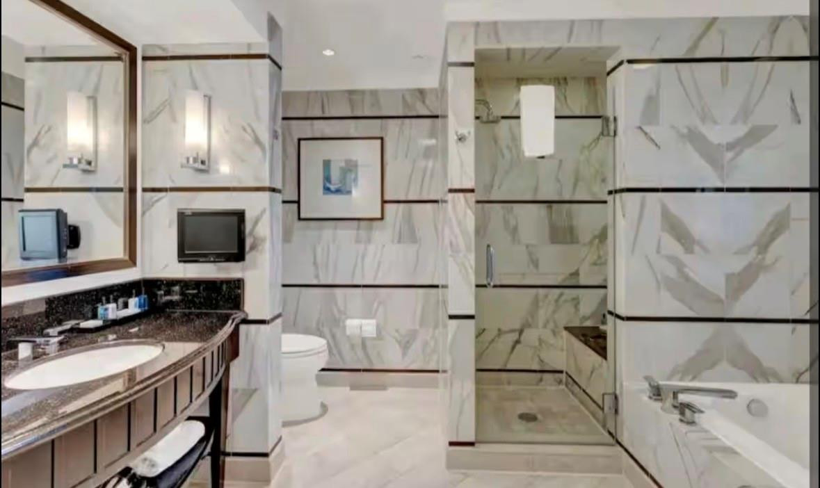 4391 Collins #1913, Miami Beach FL 33140