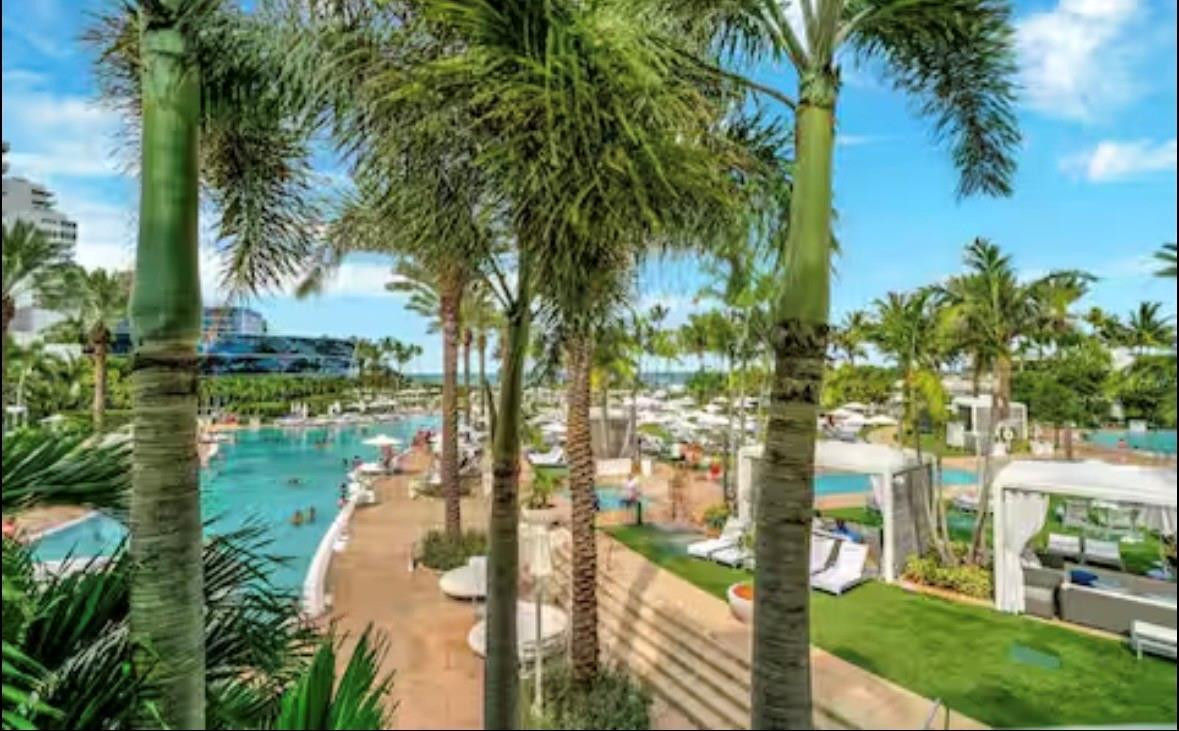 4391 Collins #1913, Miami Beach FL 33140