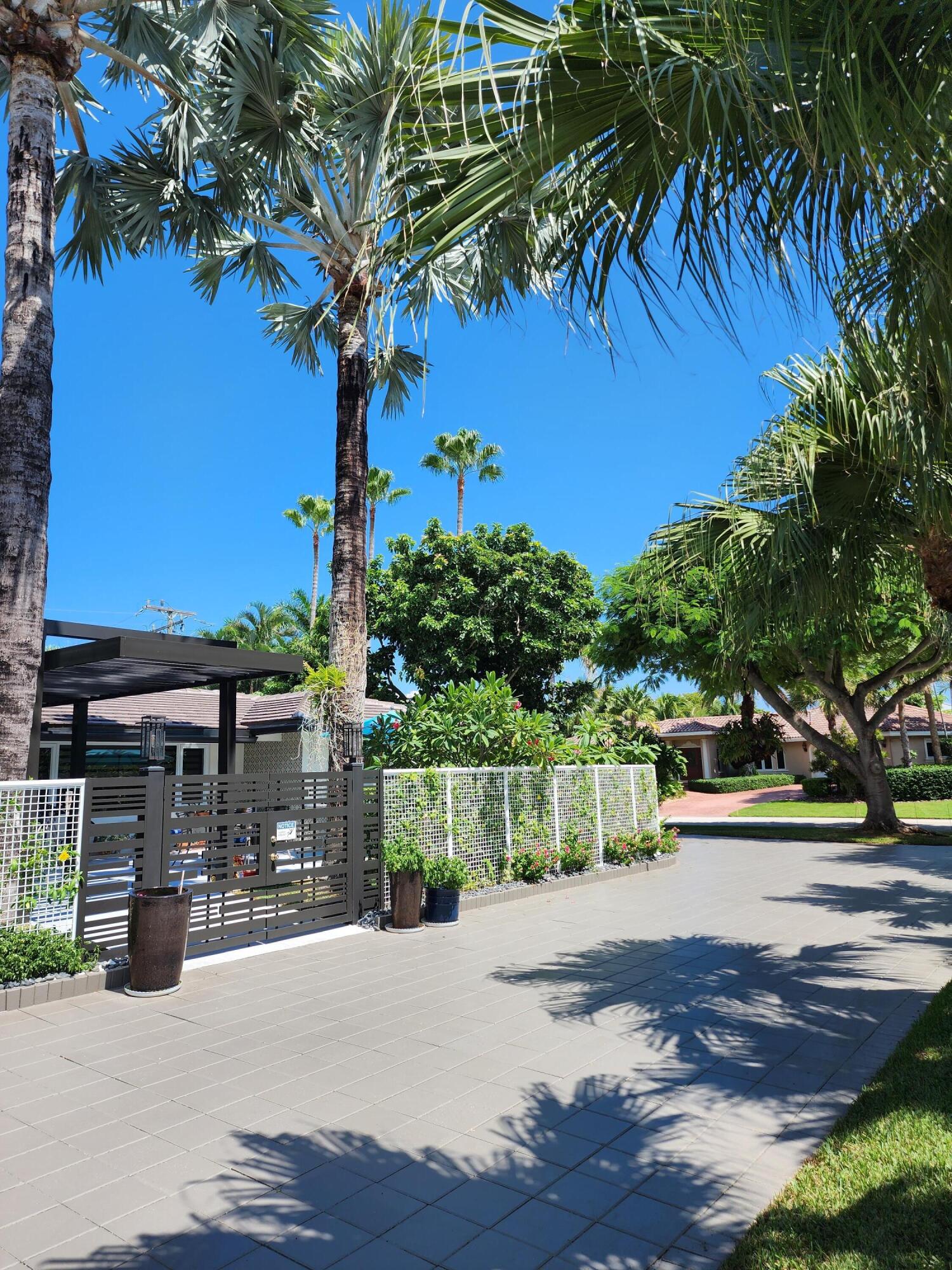 716 Middle River, Fort Lauderdale FL 33304