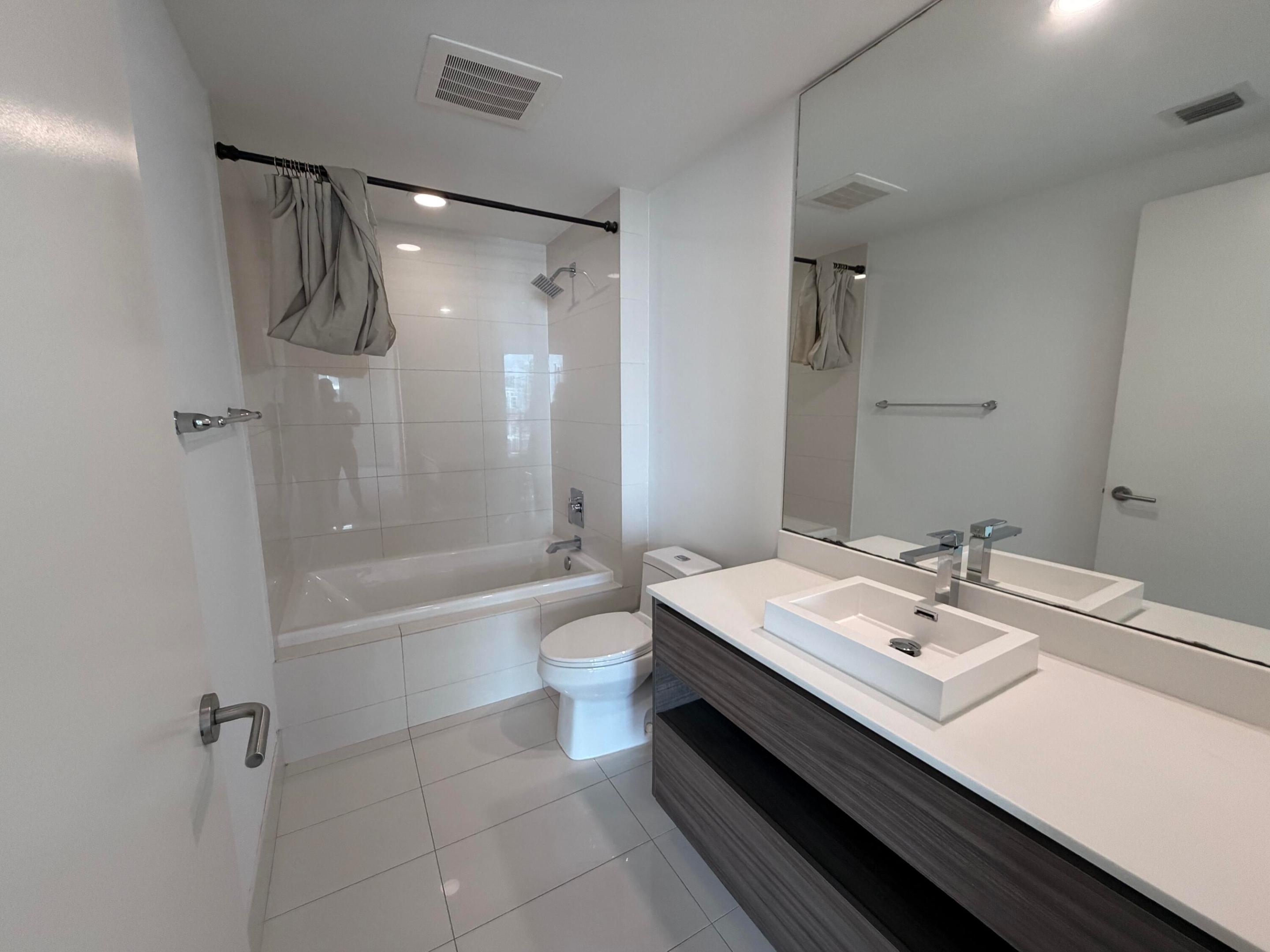1100 S MIAMI #2106, Miami FL 33130