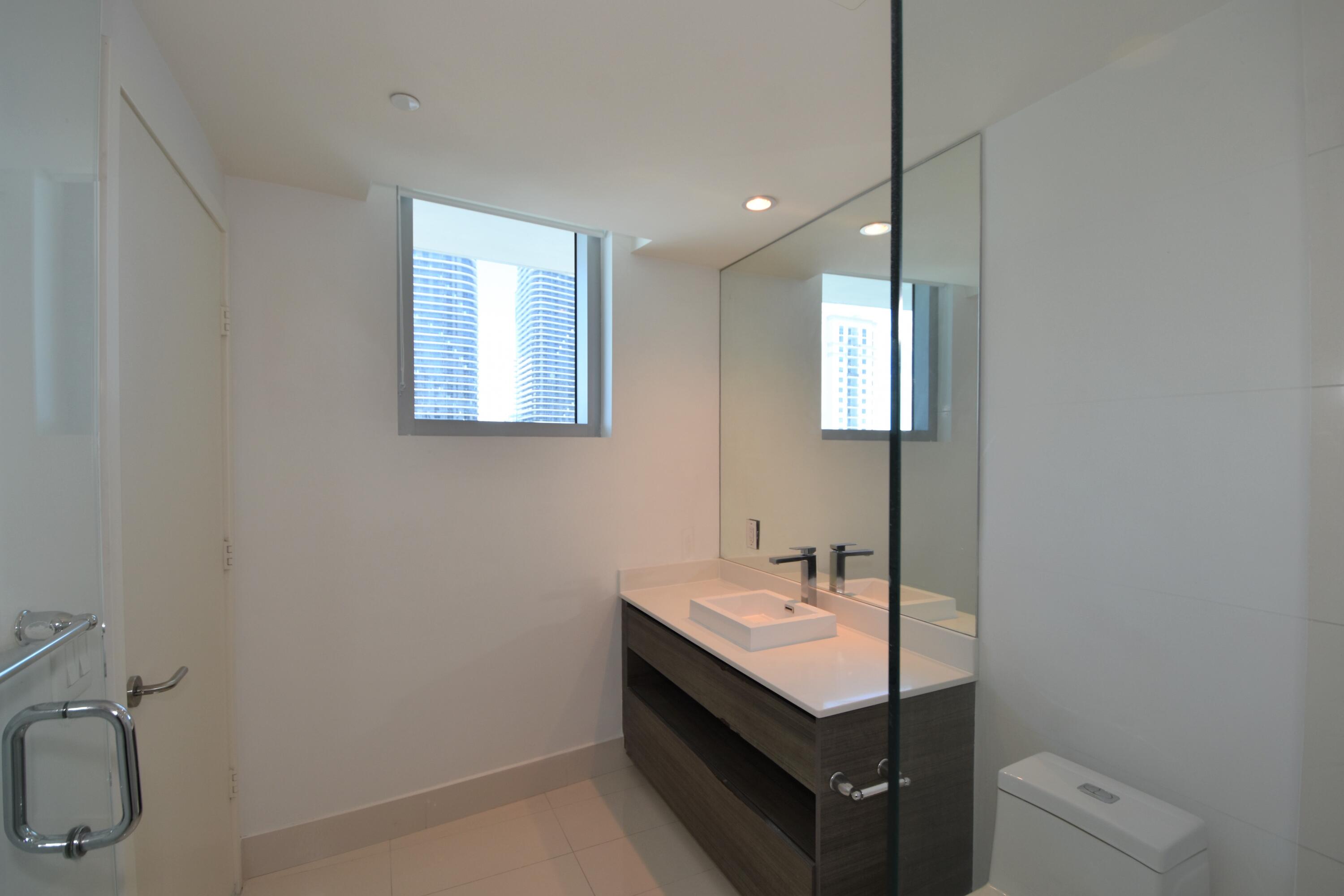 1100 S Miami #2207, Miami FL 33130