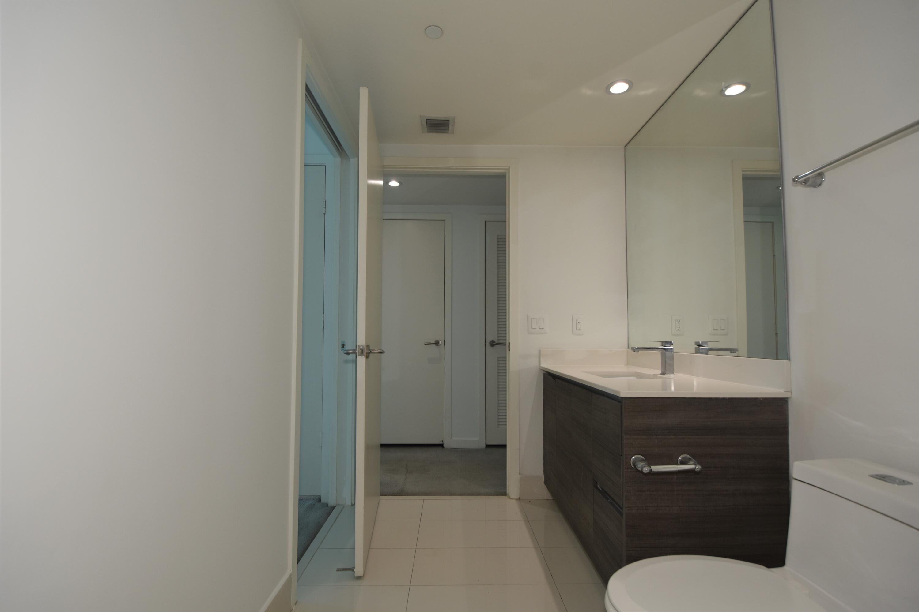 1100 S Miami #2207, Miami FL 33130
