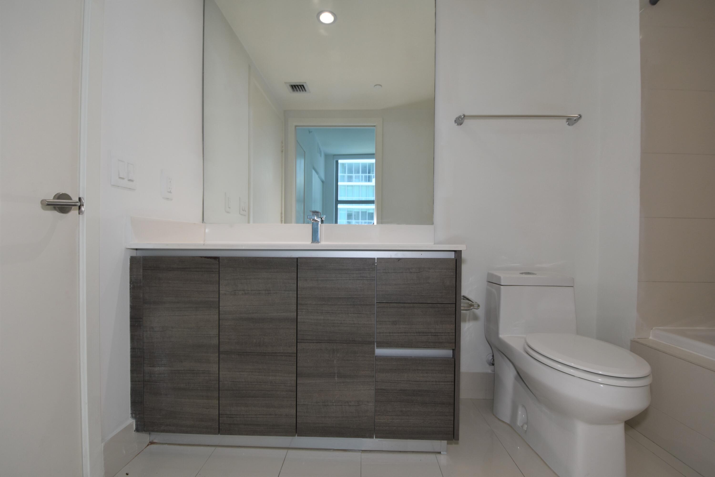 1100 S Miami #2207, Miami FL 33130