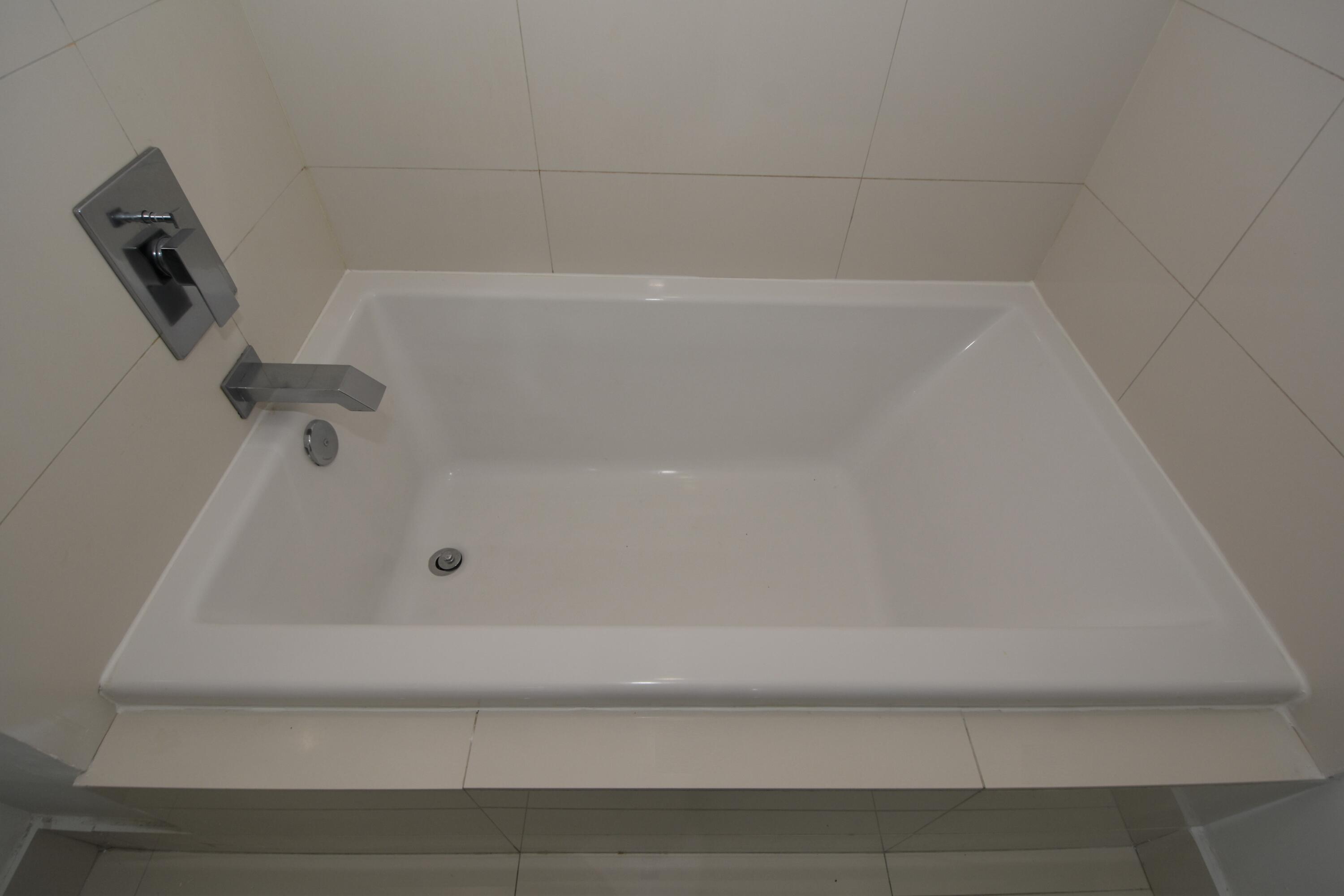 1100 S Miami #2207, Miami FL 33130