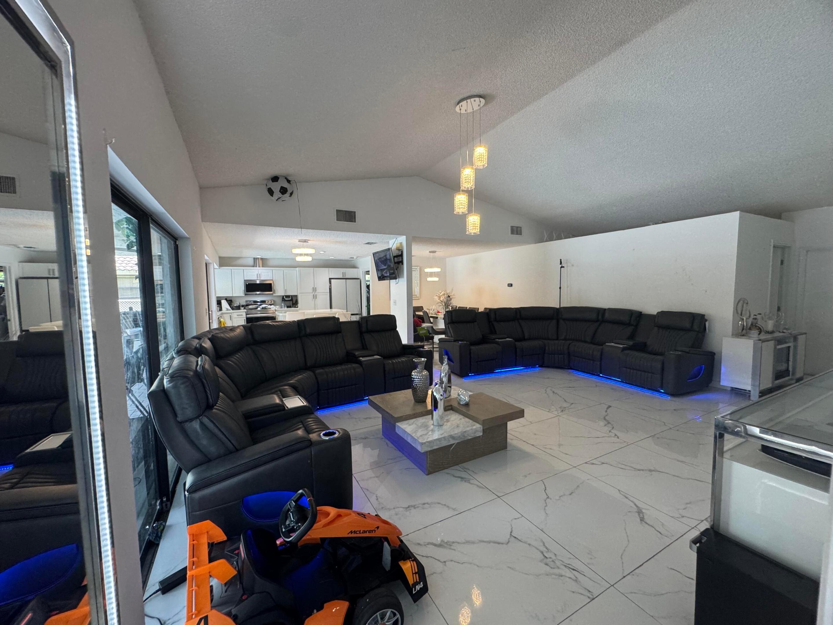 8651 NW 21ST, Coral Springs FL 33071