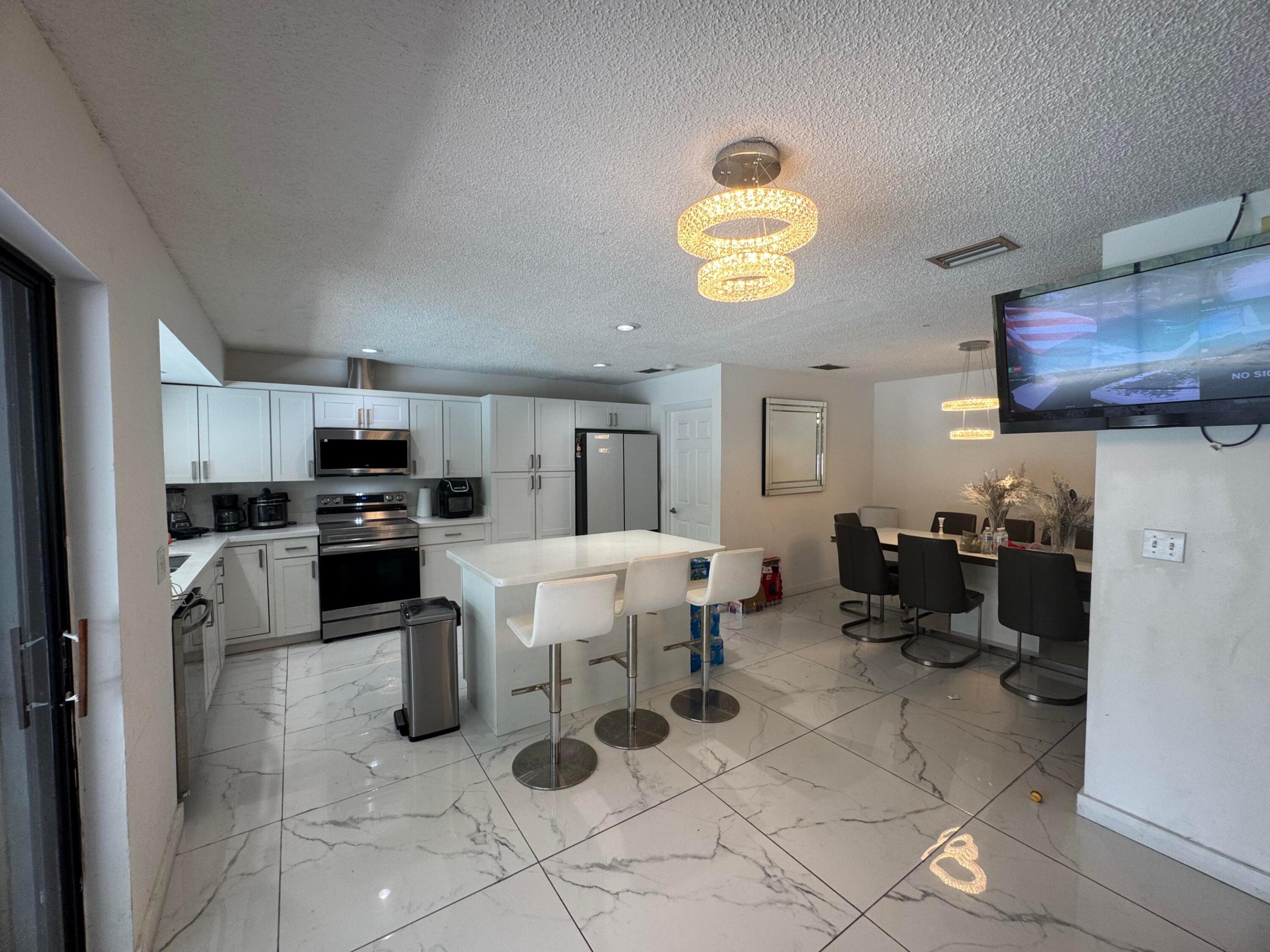 8651 NW 21ST, Coral Springs FL 33071