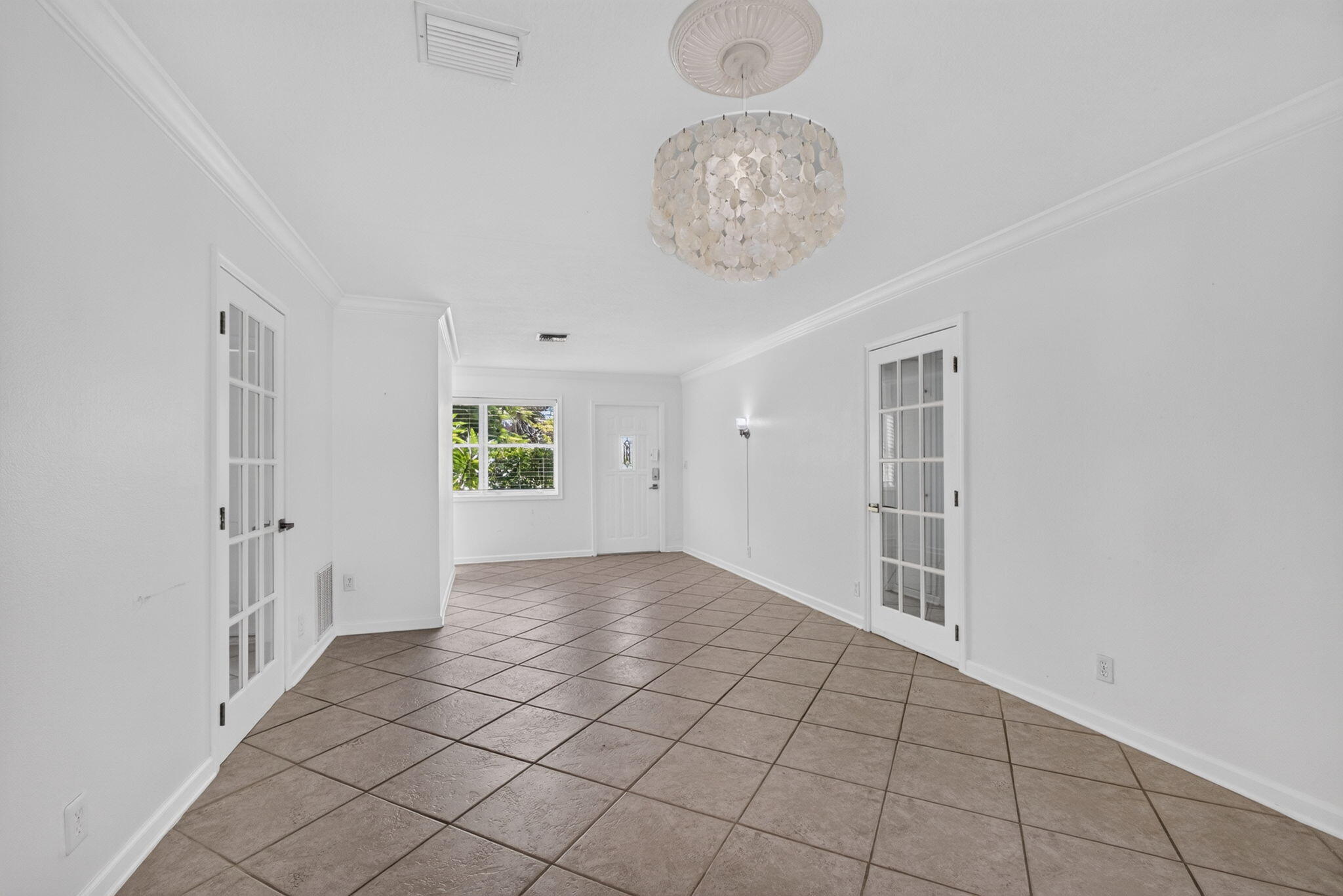813 Date Palm, Lake Park FL 33403