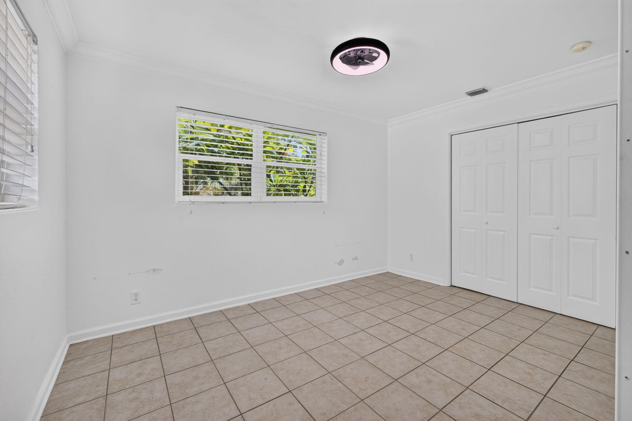 813 Date Palm, Lake Park FL 33403