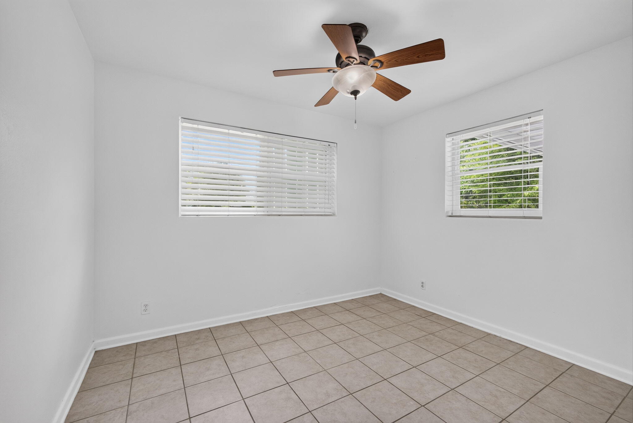 813 Date Palm, Lake Park FL 33403