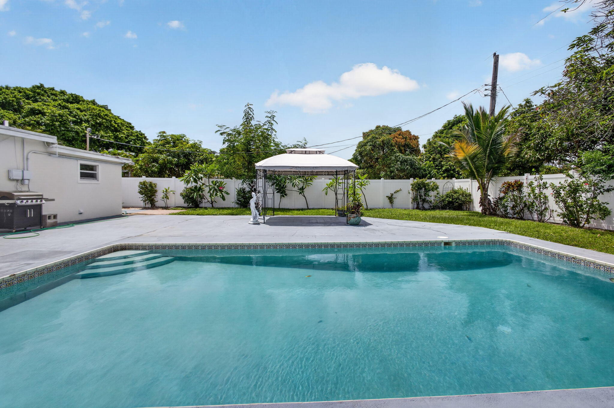 813 Date Palm, Lake Park FL 33403