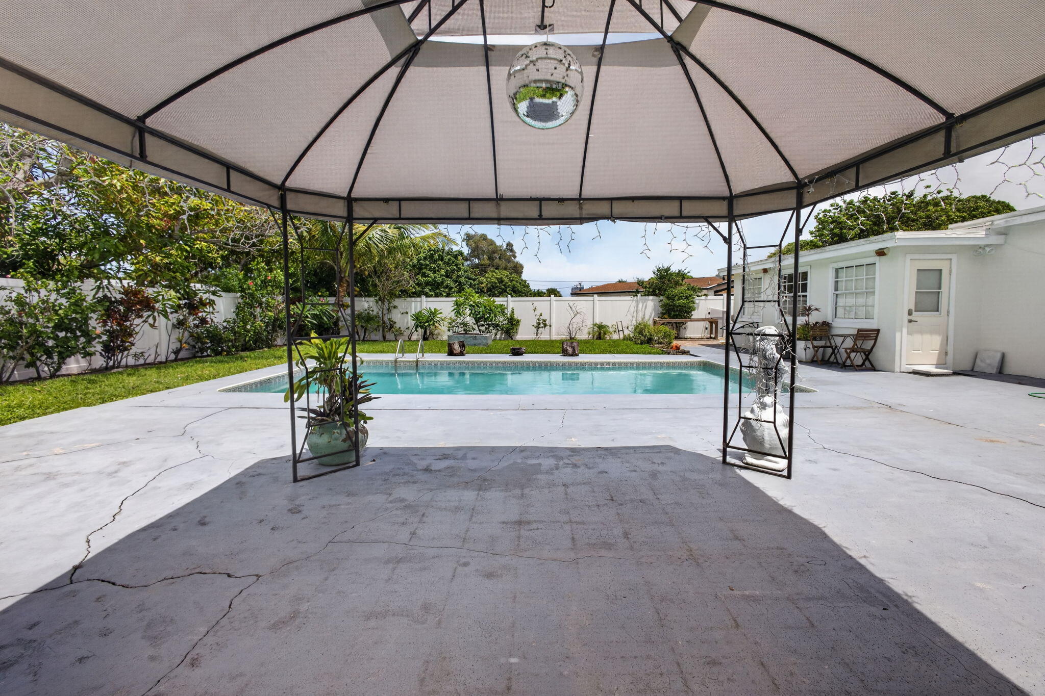 813 Date Palm, Lake Park FL 33403