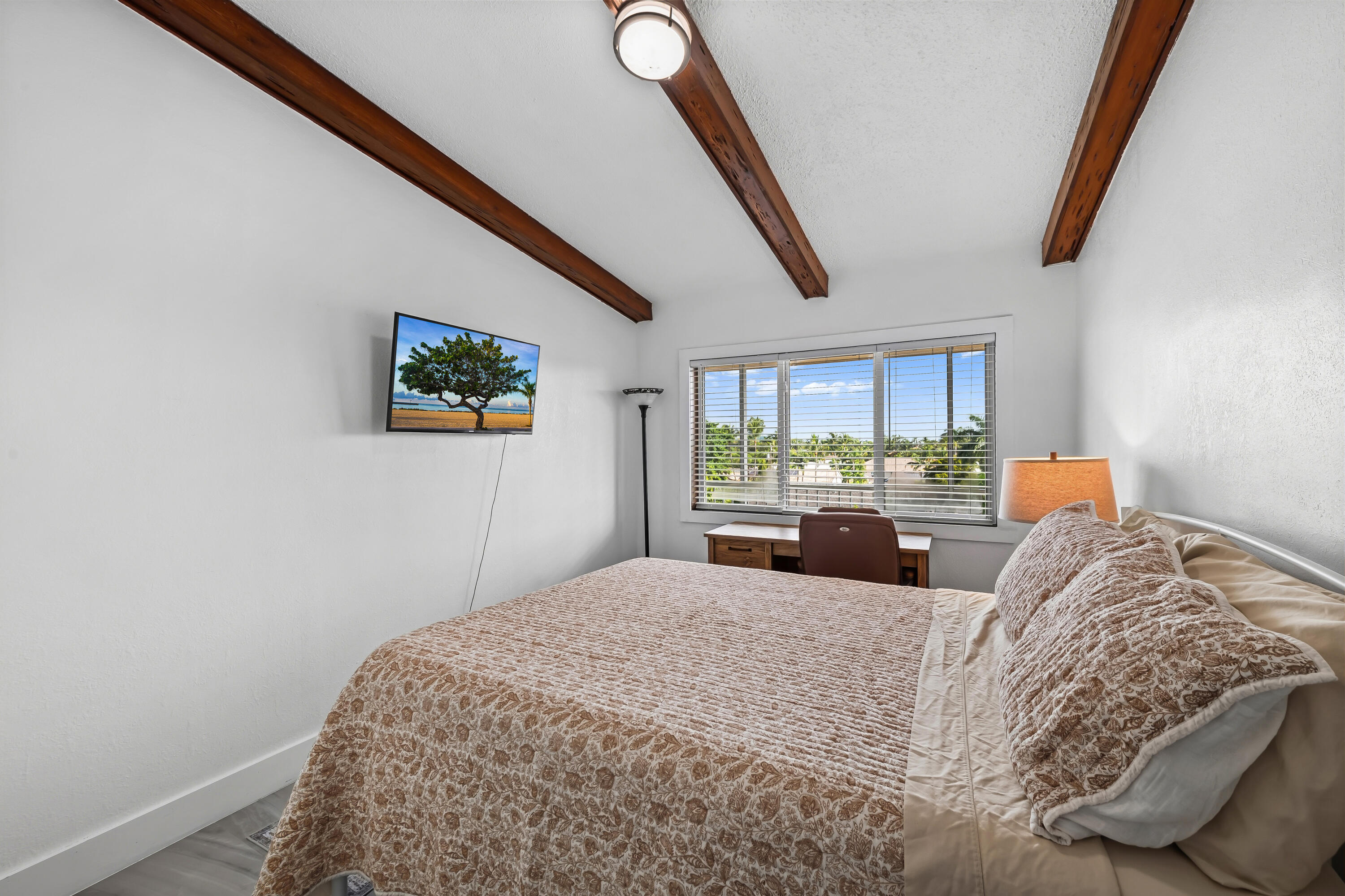 2841 NE 33rd #403, Fort Lauderdale FL 33306