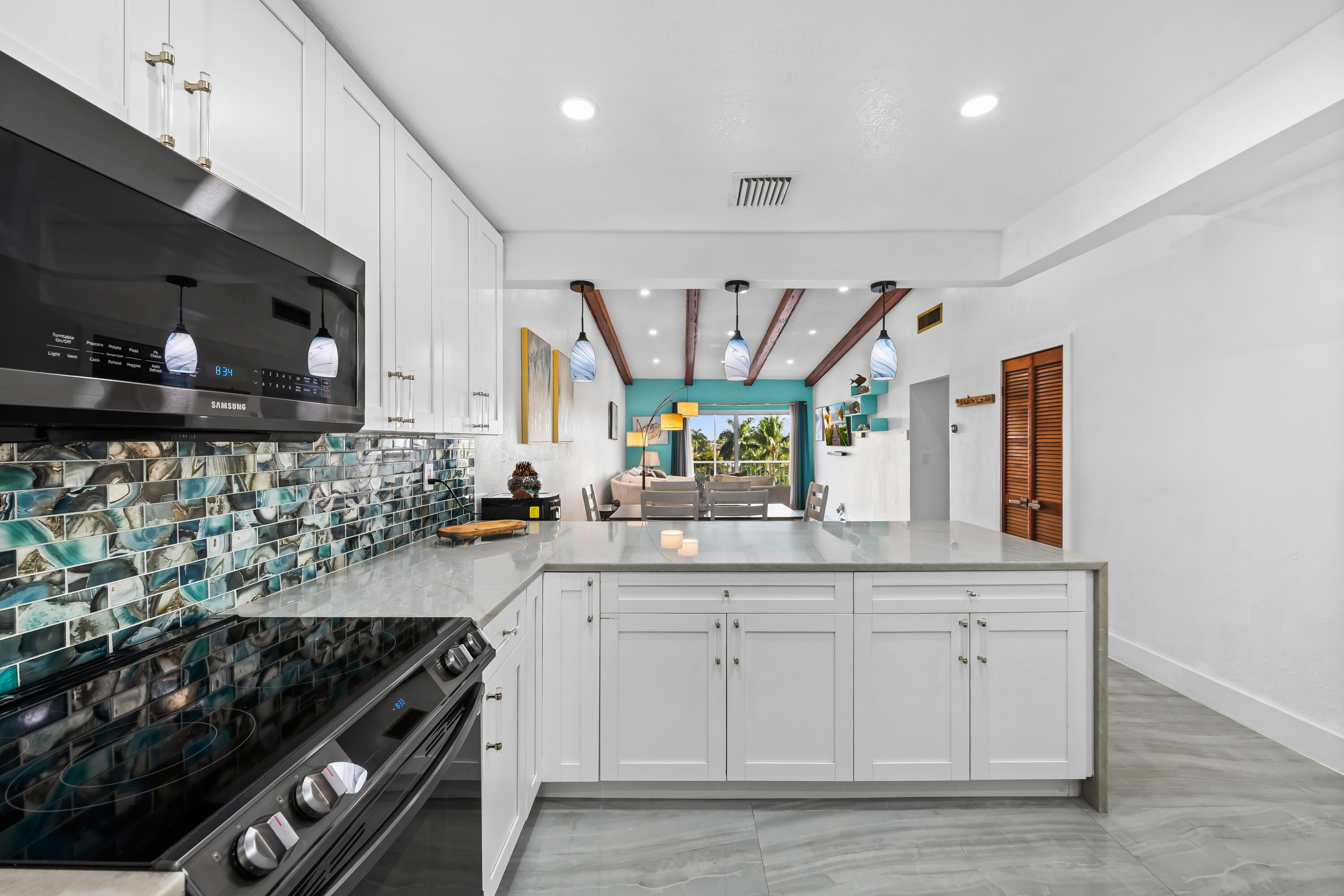 2841 NE 33rd #403, Fort Lauderdale FL 33306