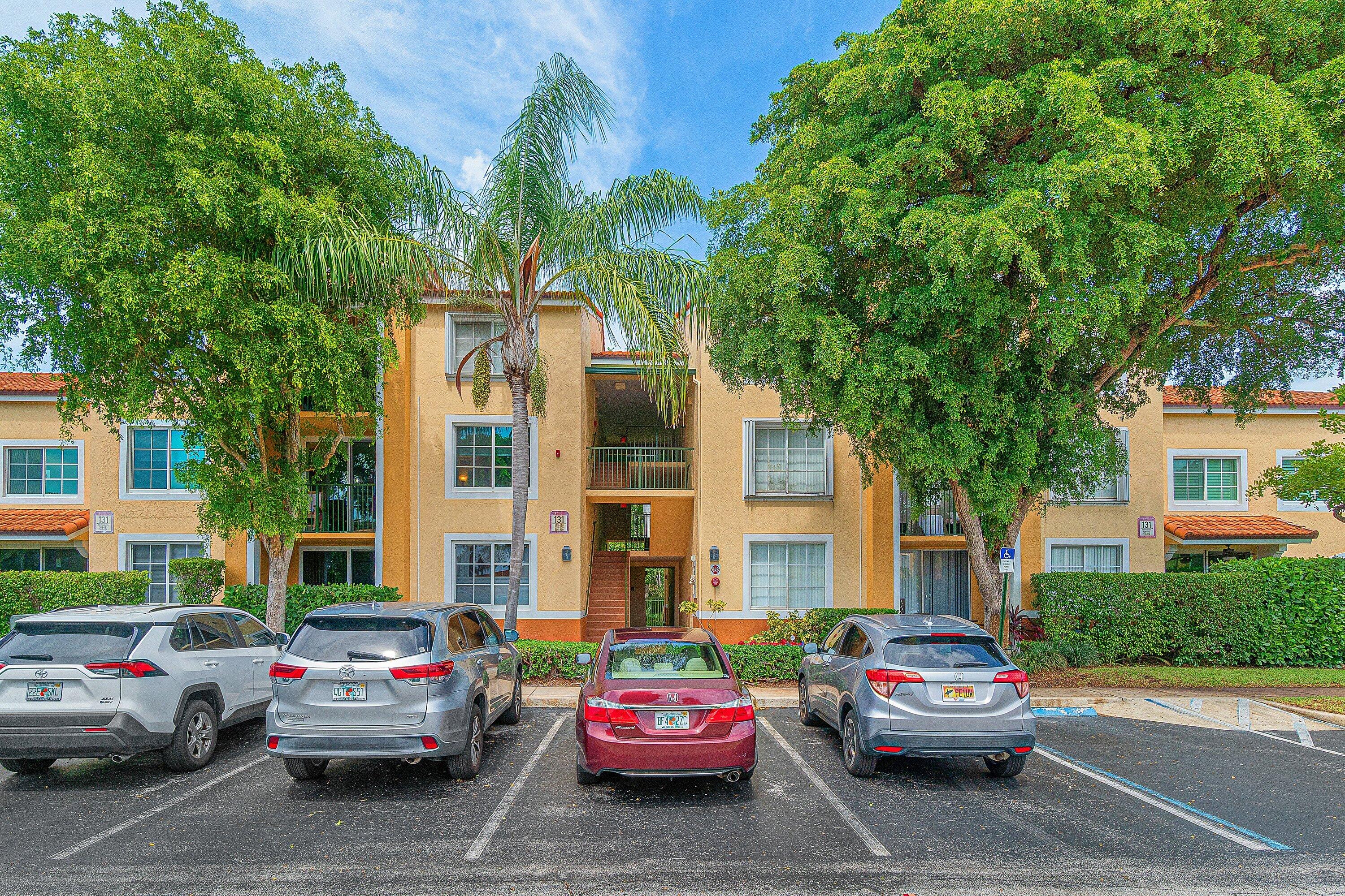 131 Yacht Club #307, Hypoluxo FL 33462