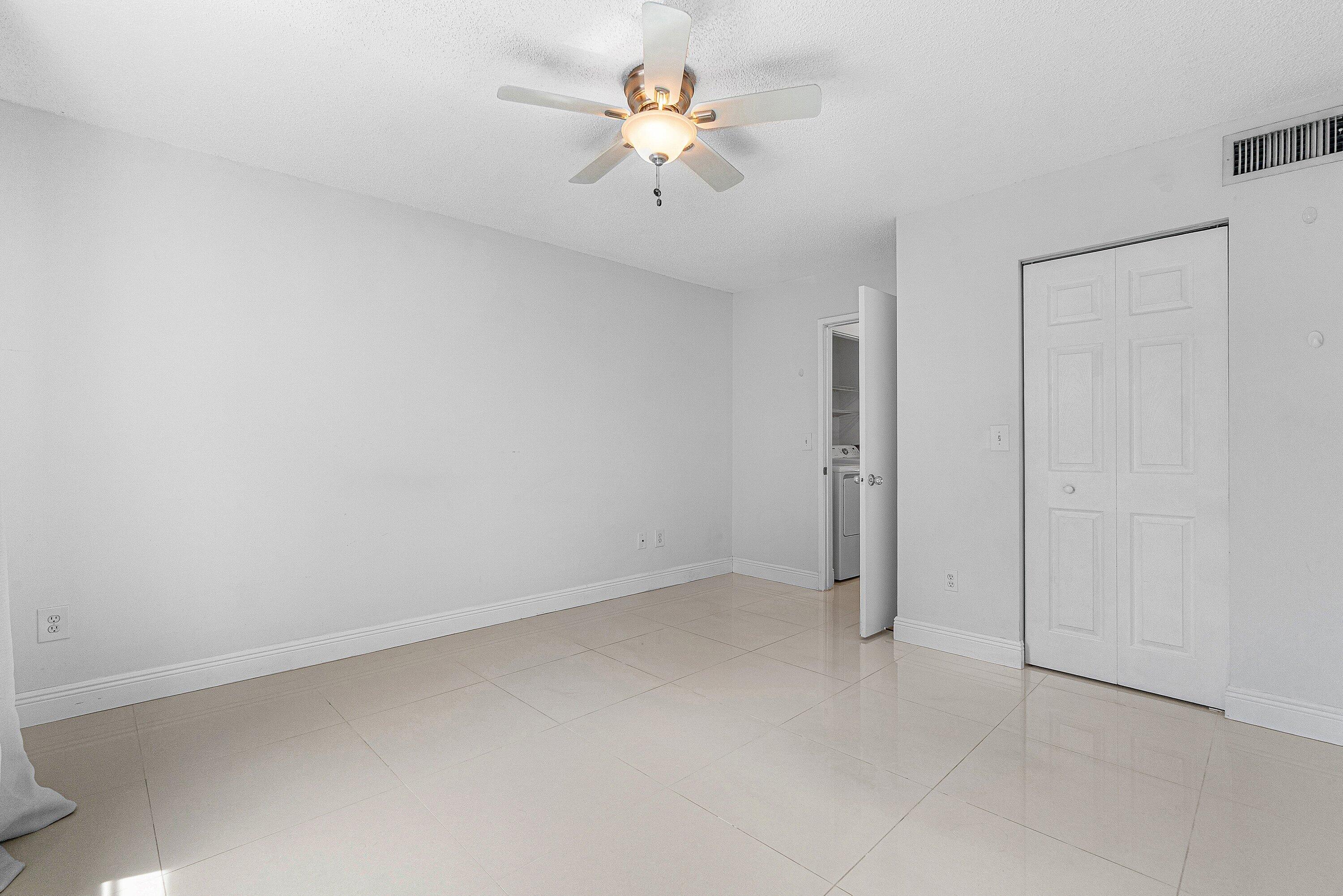 131 Yacht Club #307, Hypoluxo FL 33462