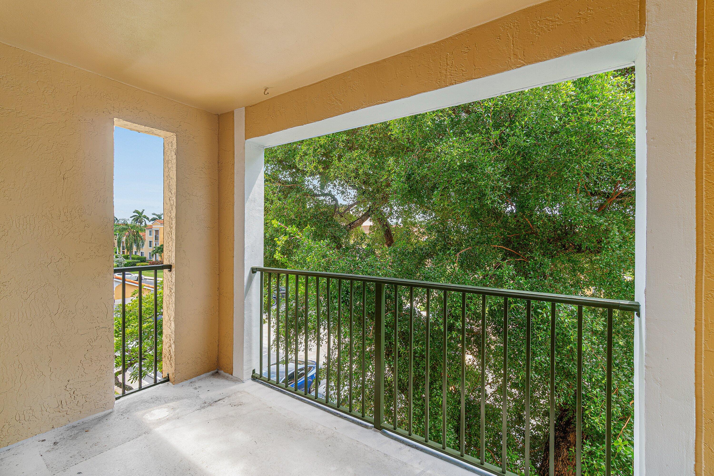 131 Yacht Club #307, Hypoluxo FL 33462