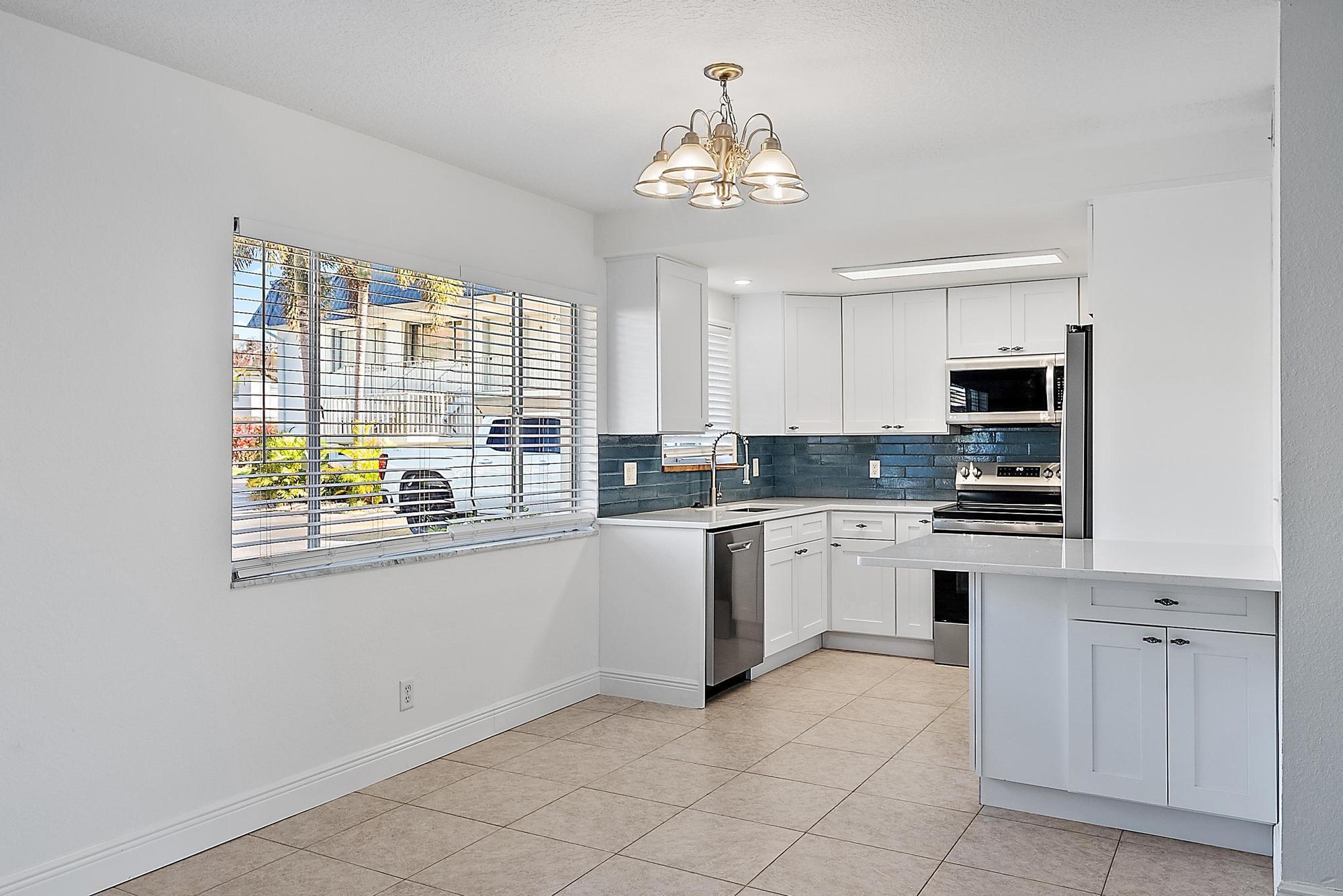 316 Southwind #Apt 107, North Palm Beach FL 33408