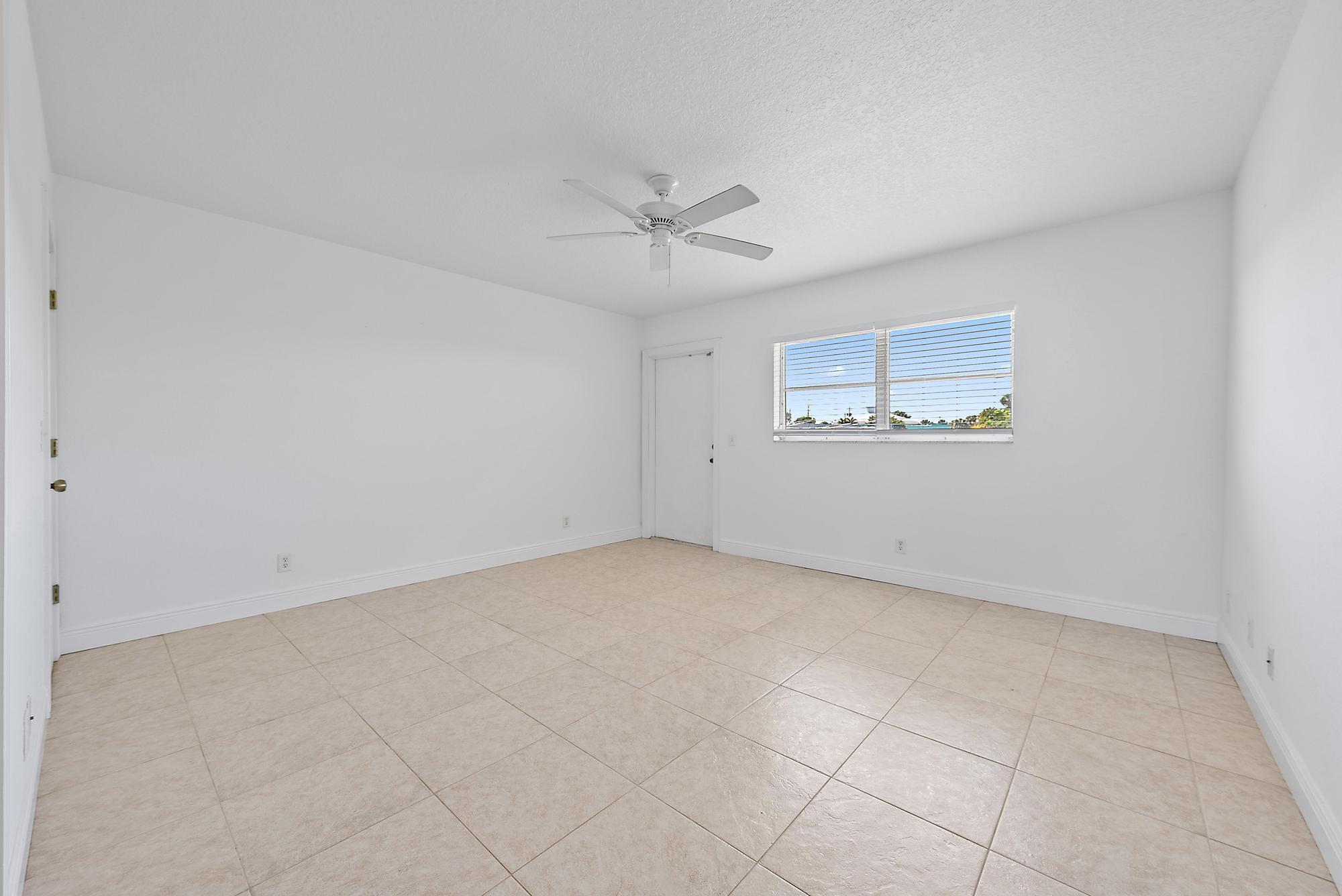316 Southwind #Apt 107, North Palm Beach FL 33408