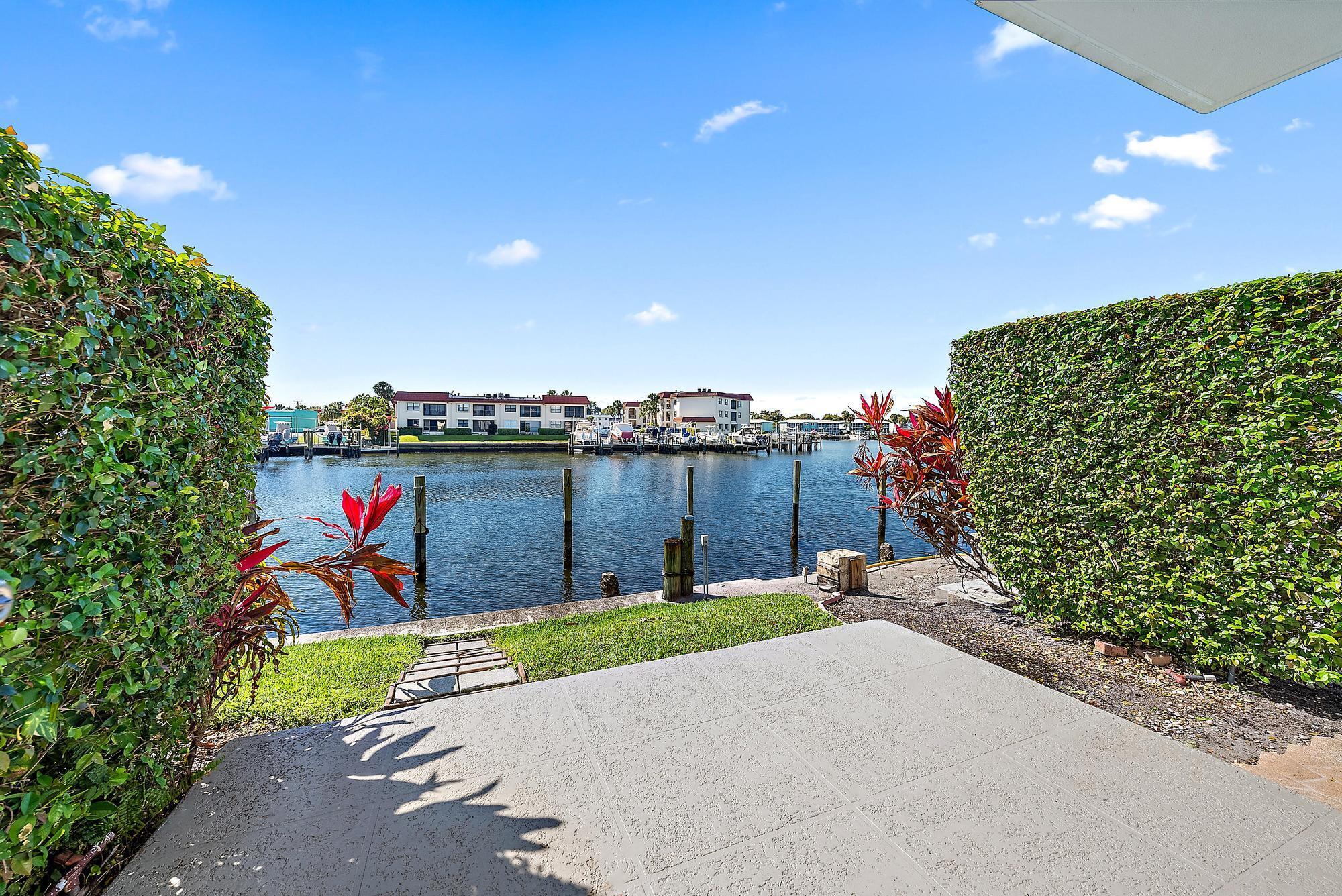 316 Southwind #Apt 107, North Palm Beach FL 33408