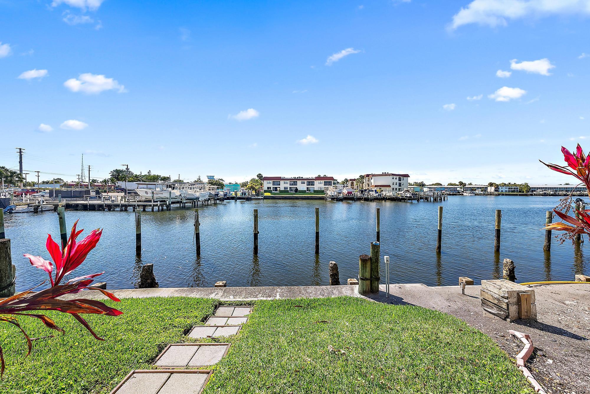 316 Southwind #Apt 107, North Palm Beach FL 33408