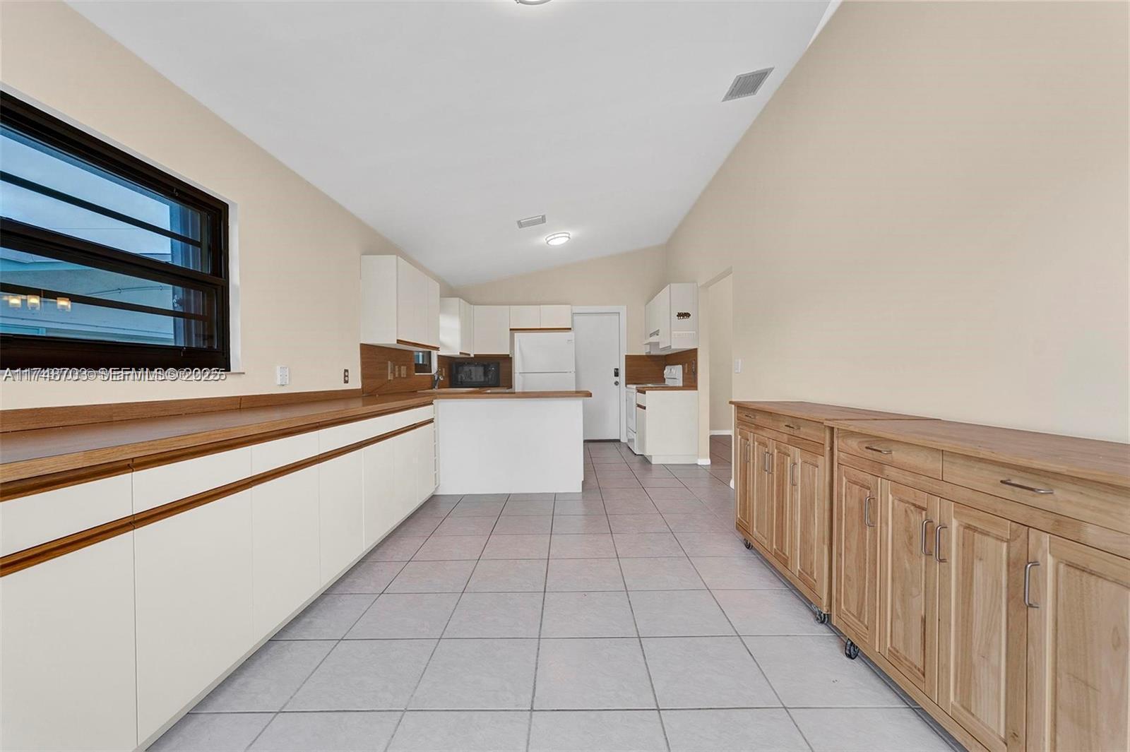1406 NW 8TH, Dania Beach FL 33004