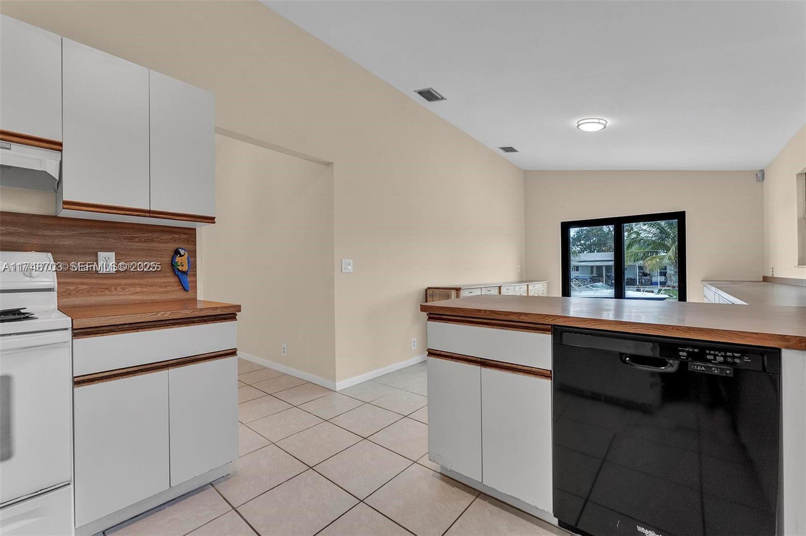 1406 NW 8TH, Dania Beach FL 33004