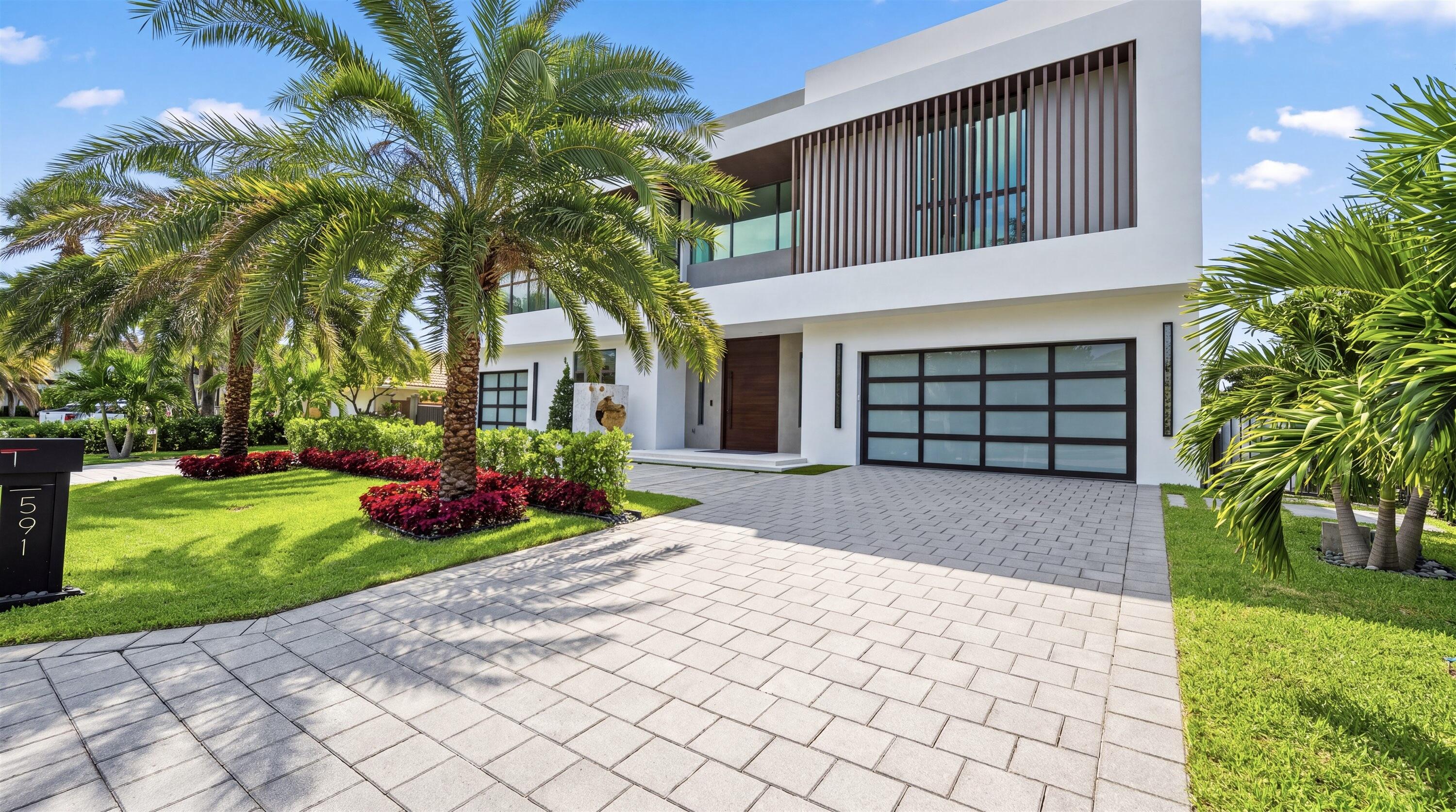 591 Golden Harbour, Boca Raton FL 33432