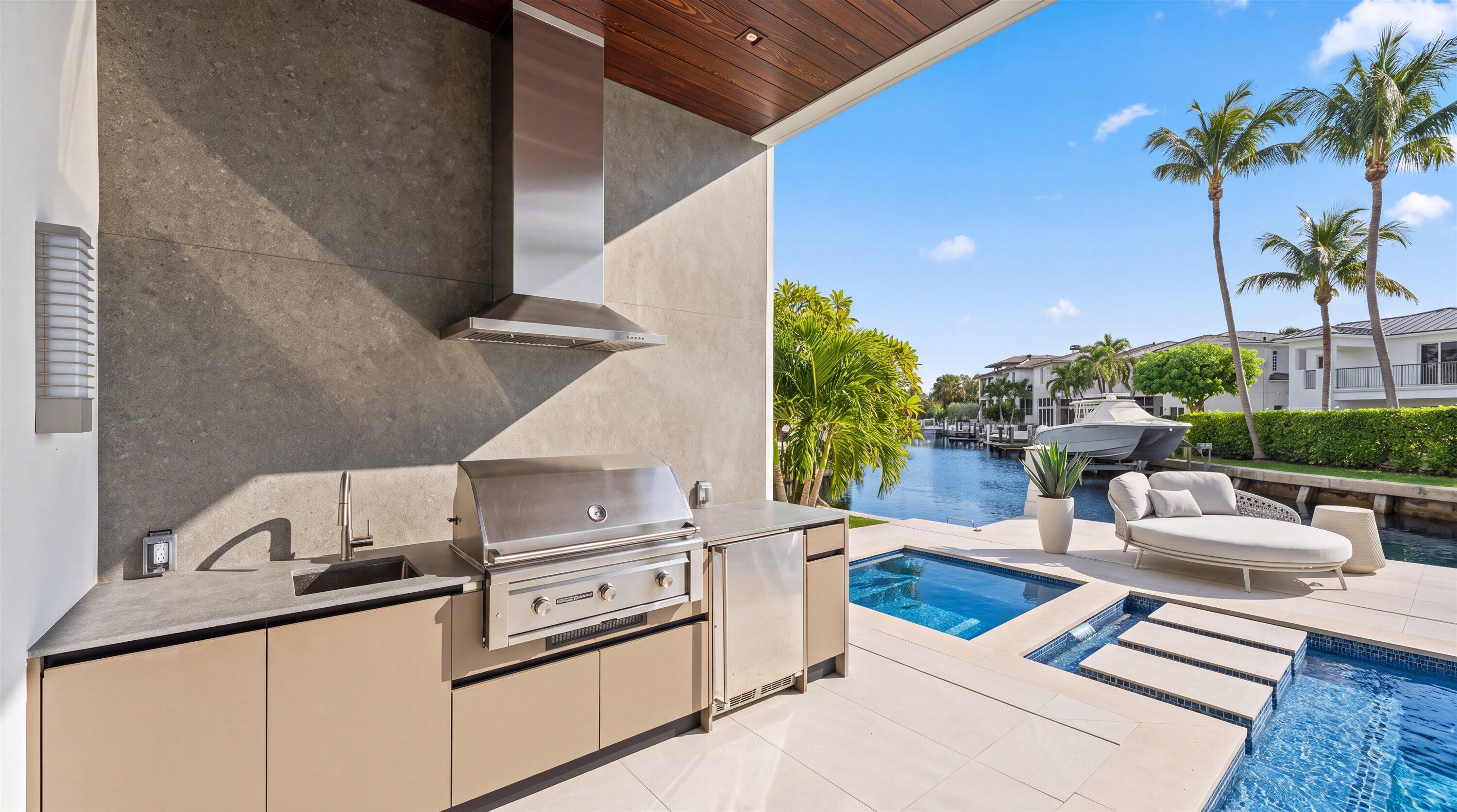 591 Golden Harbour, Boca Raton FL 33432