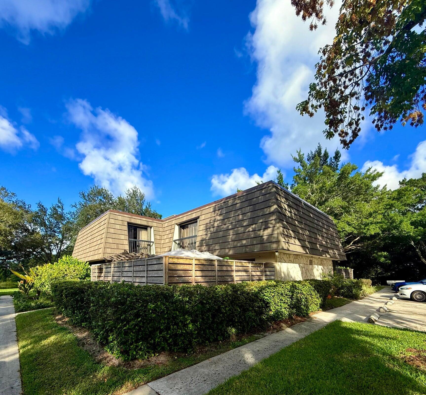 903 9TH, Palm Beach Gardens FL 33418