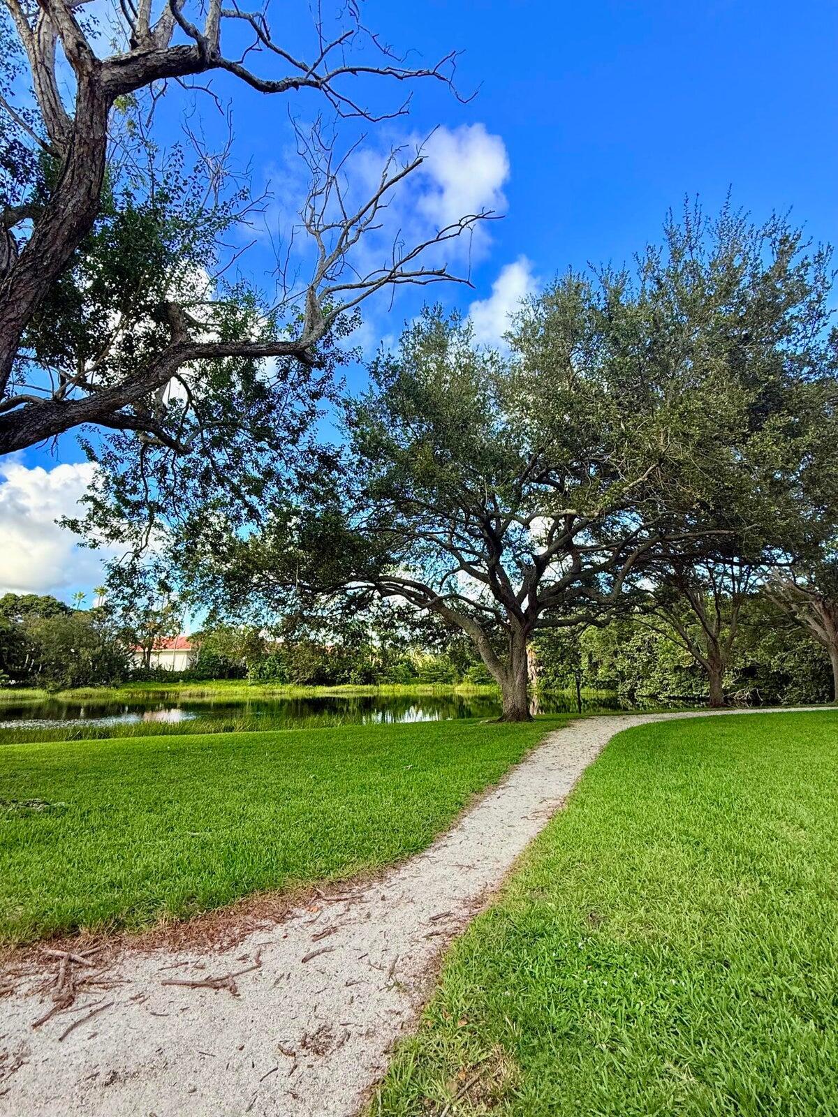 903 9TH, Palm Beach Gardens FL 33418
