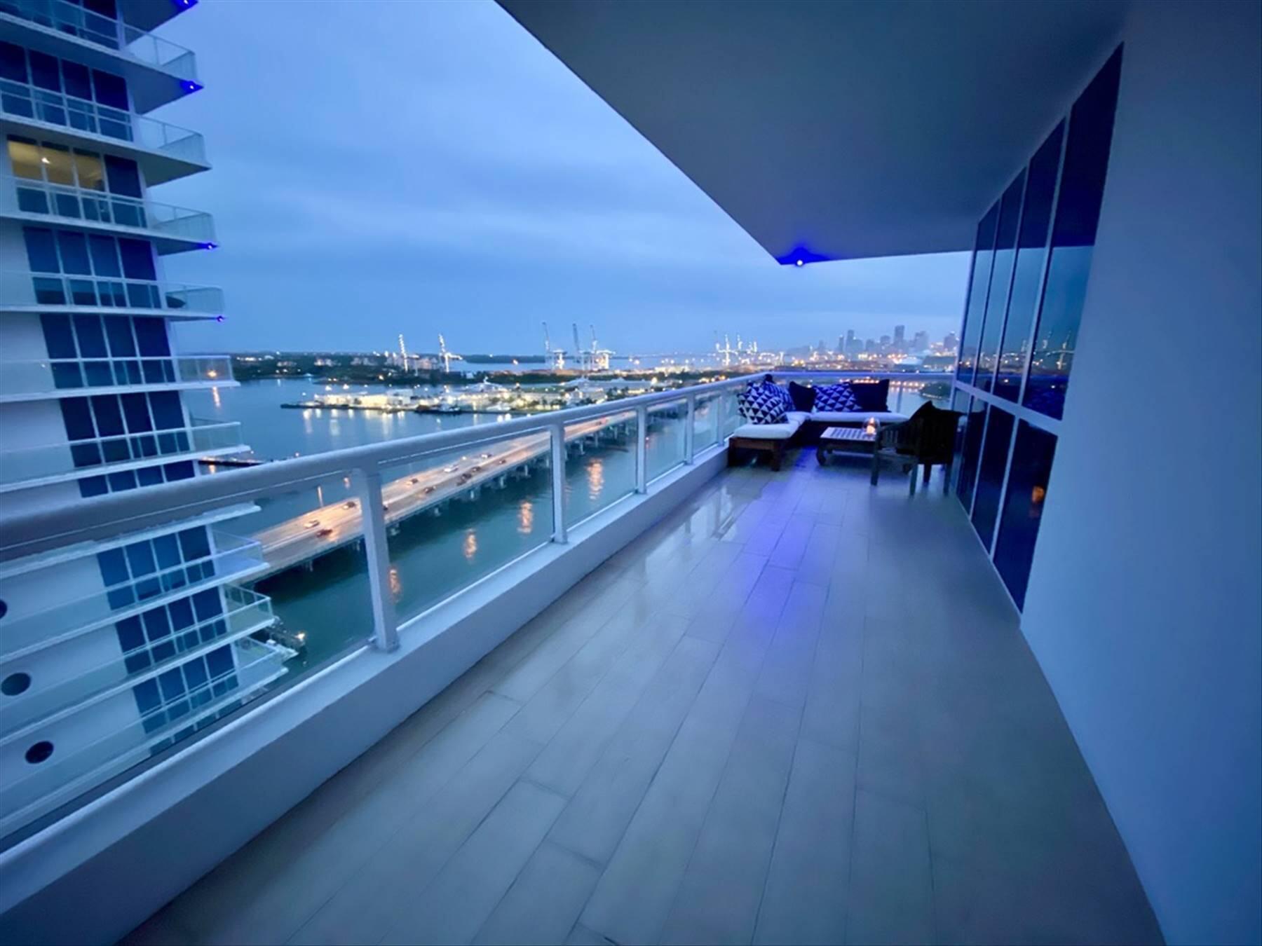 540 WEST #2011, Miami Beach FL 33139
