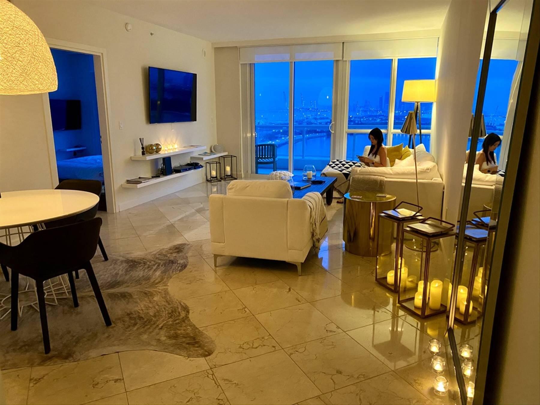 540 WEST #2011, Miami Beach FL 33139